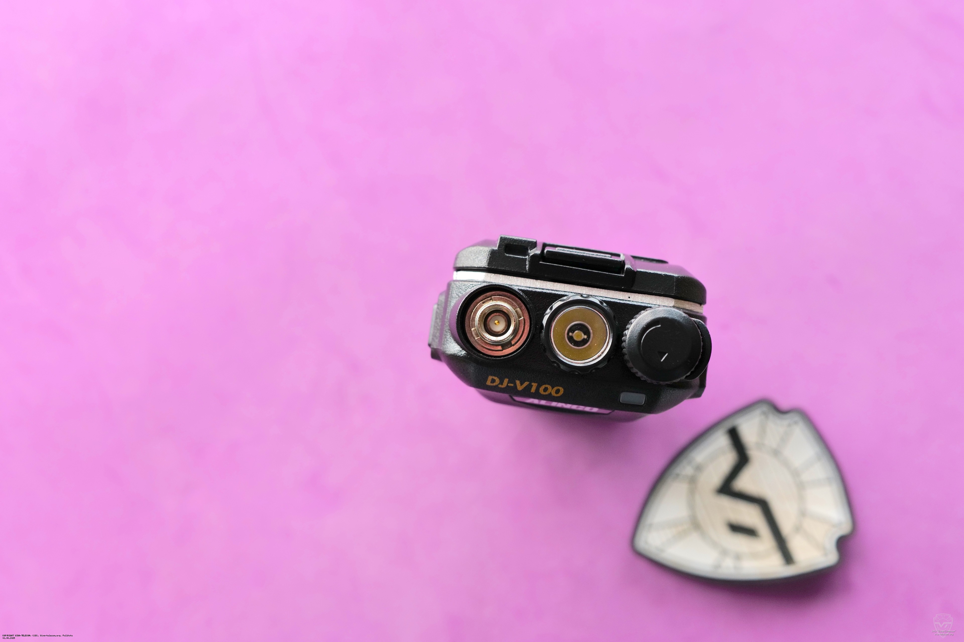 ��� ������������ Alinco DJ-V100 ������