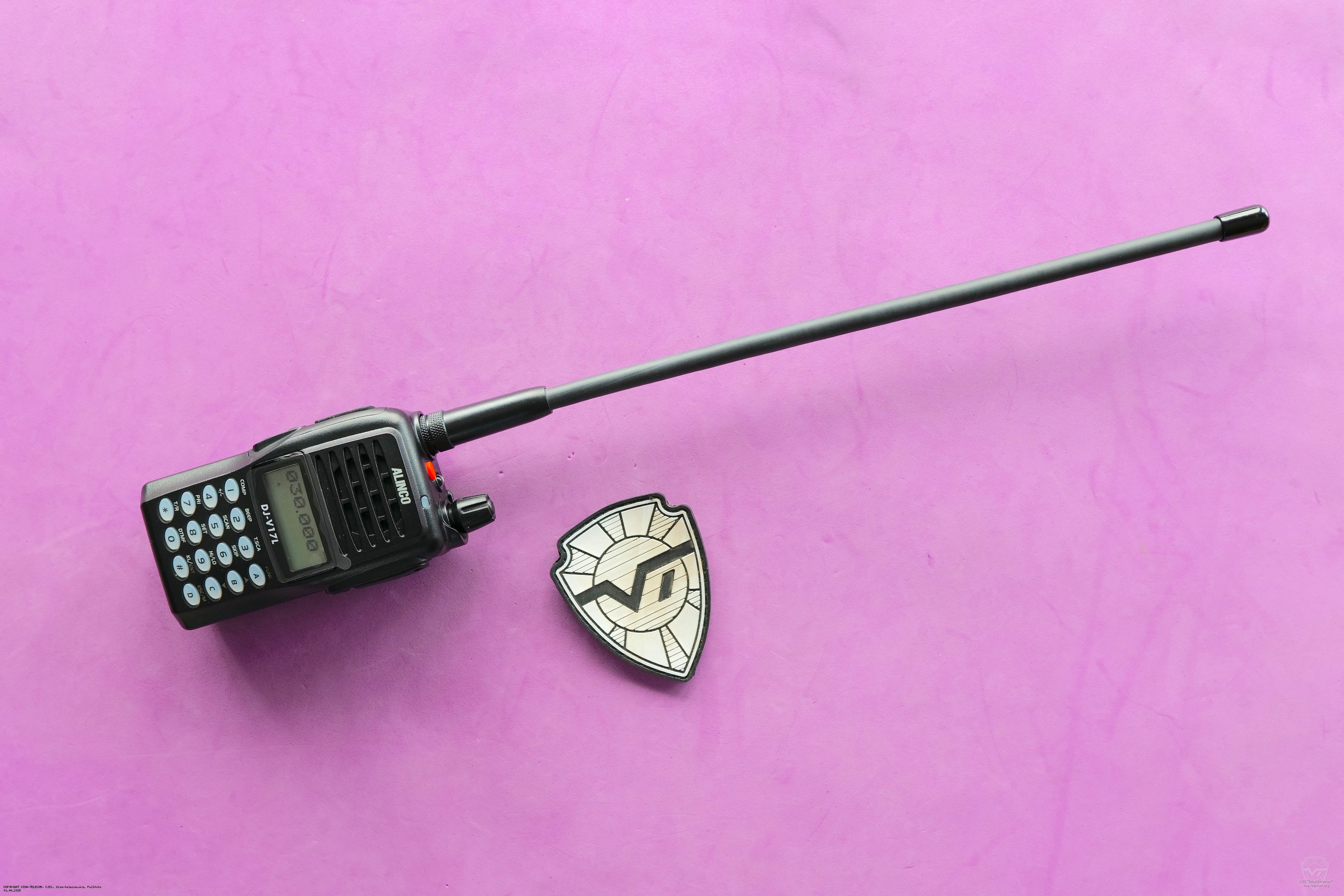 ������������ Low Band Alinco DJ-V17L-N