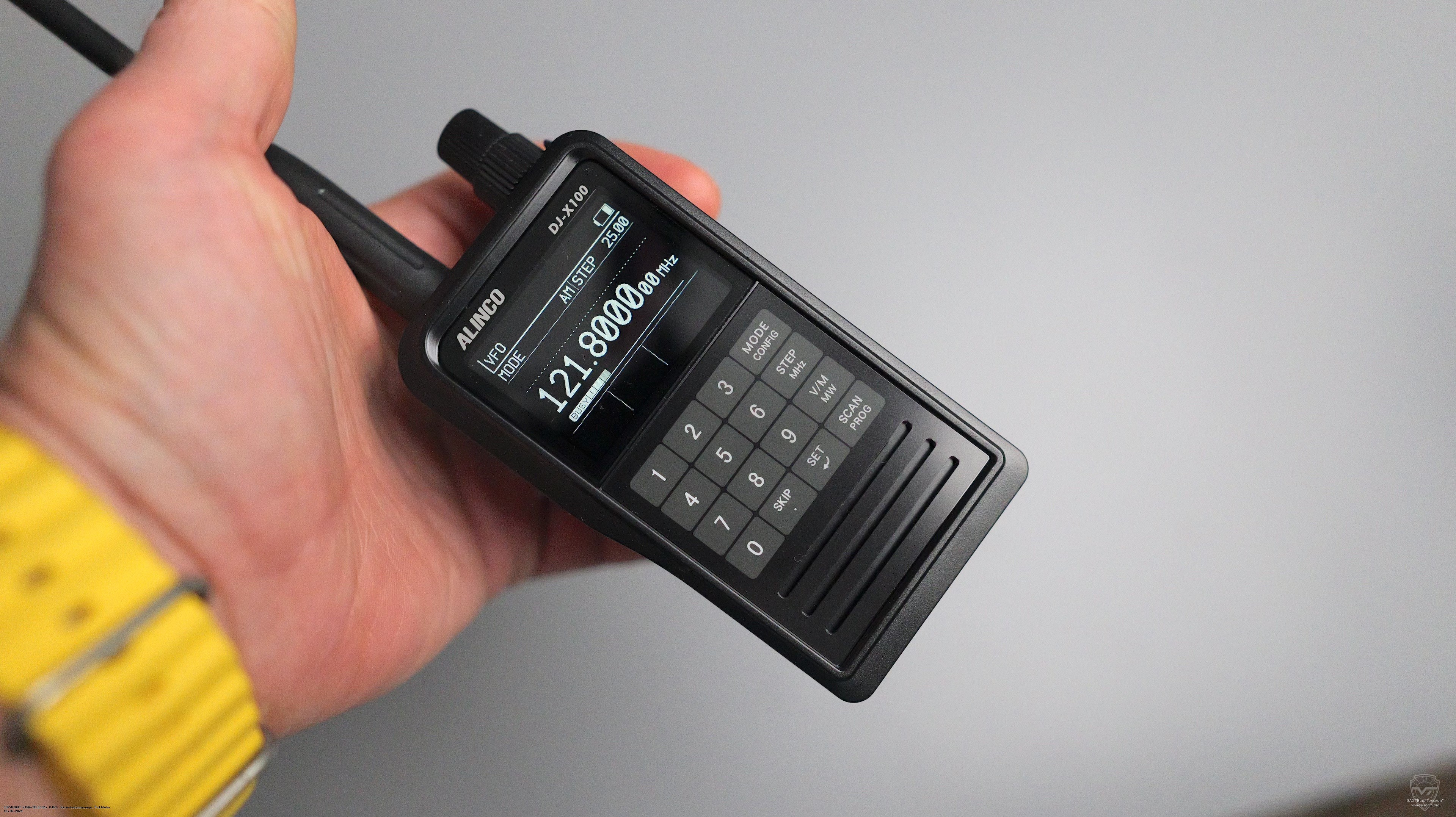 ����� ���� ��������� ���������� Alinco DJ-X100