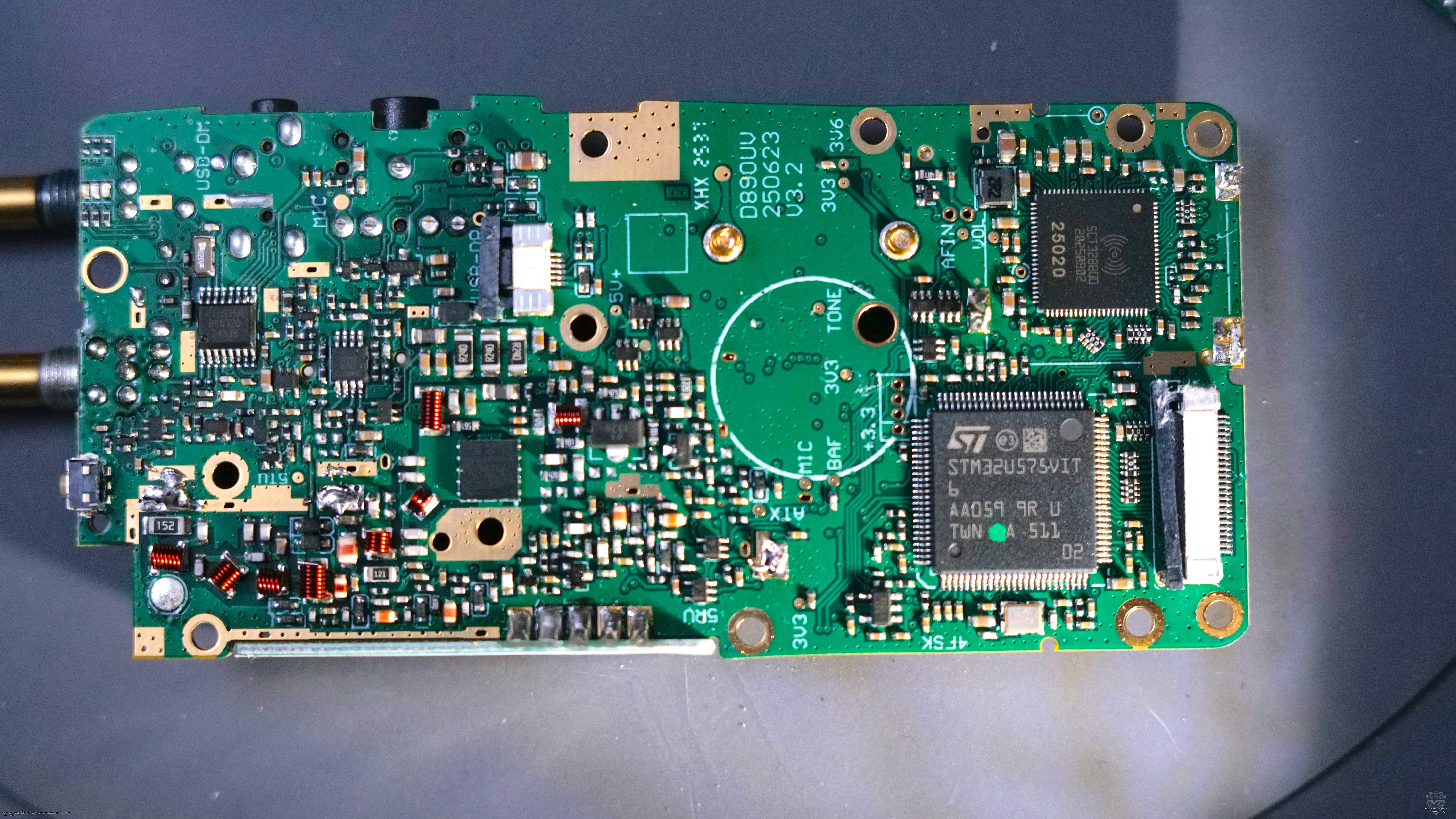 �������� ����� ������������ Anytone AT-D890UV �������