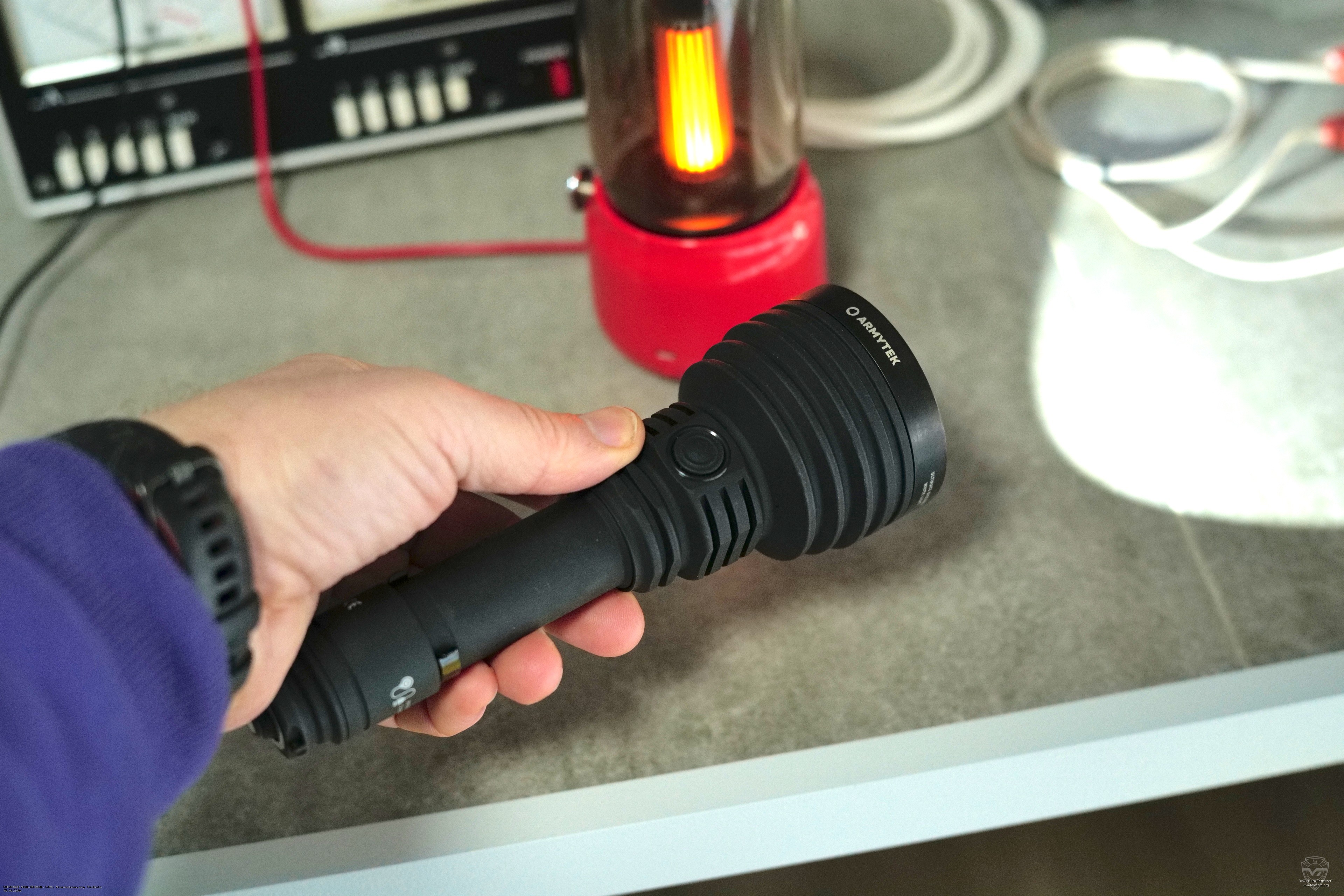 ���������� ������� ������ Armytek Barracuda Pro Max