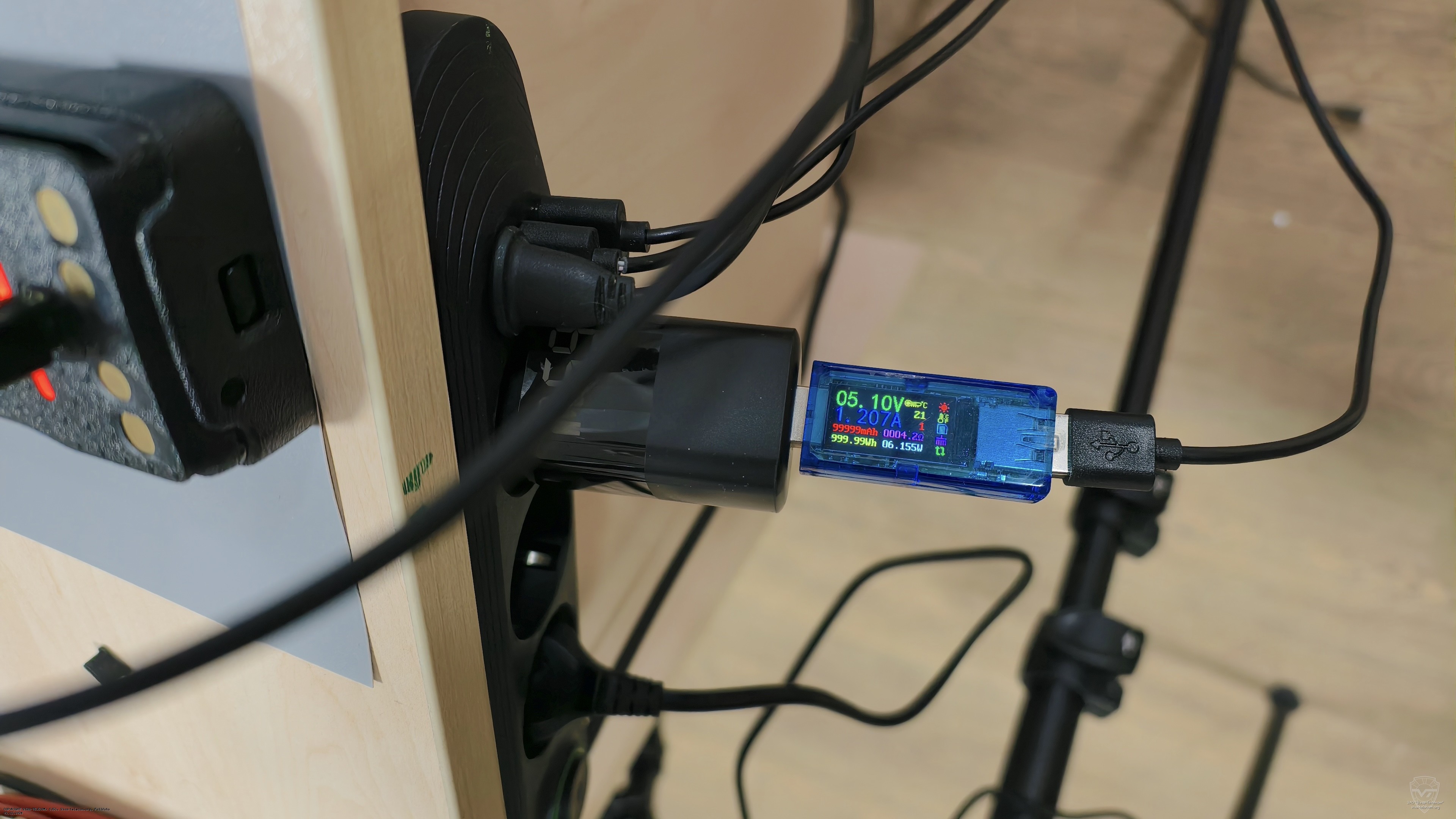 ��� ������ ������������ AT-4409C ����� ���� USB