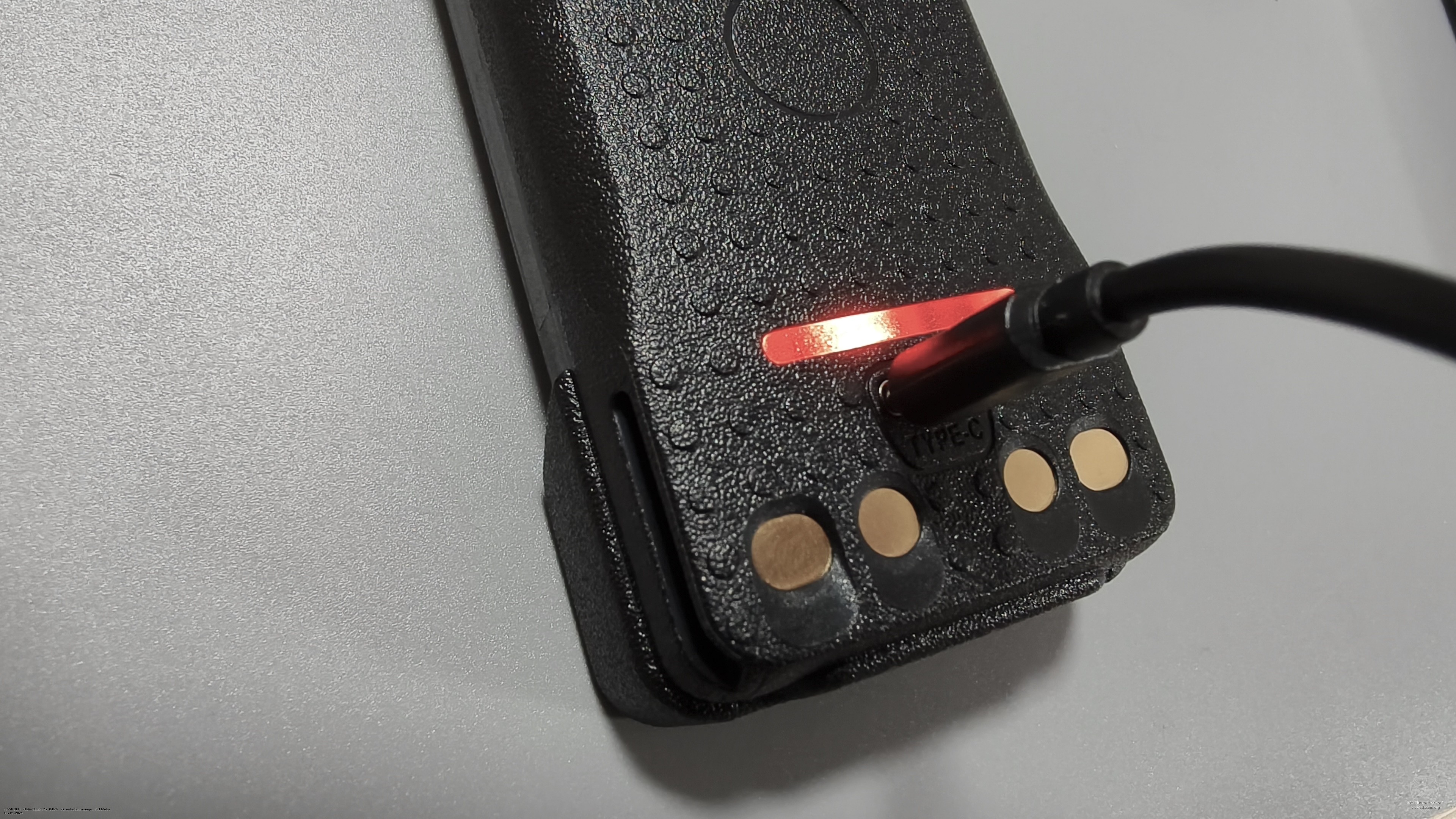 ��������� ������ ������������ AT-4409C ����� ���� USB