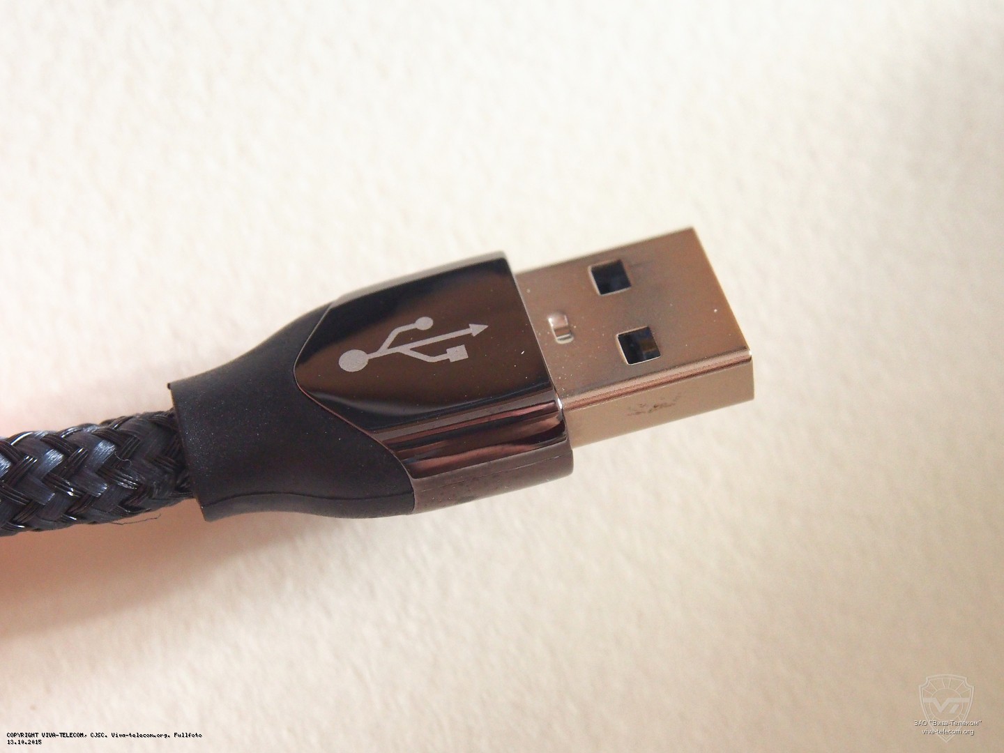  USB-A  Audioquest Carbon