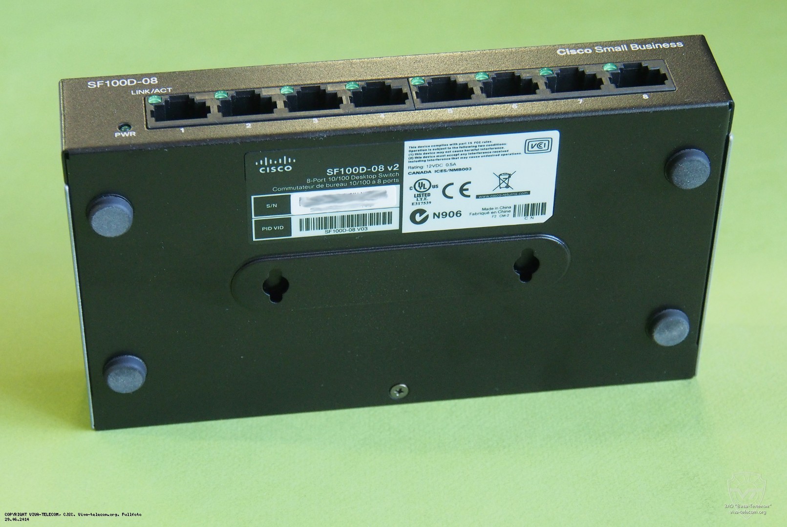 ��� ����������� Cisco SF100D-08 �����