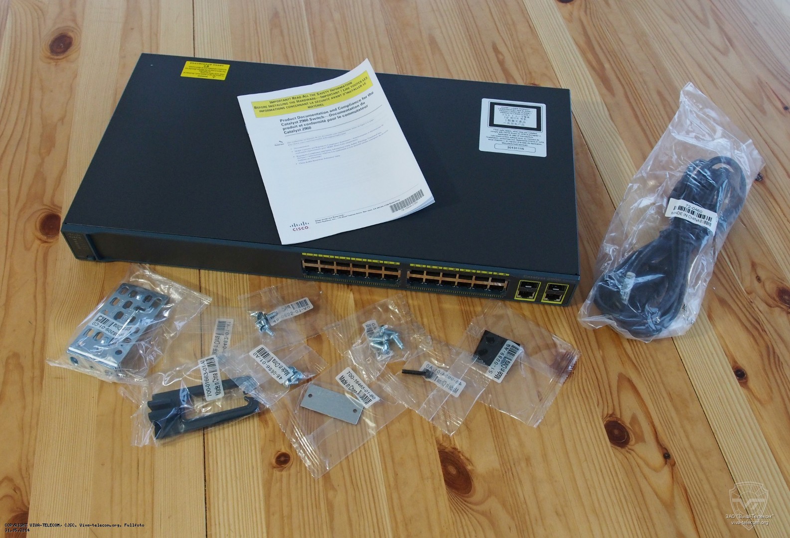 ������������ Cisco Catalyst WS-C2960-24TC-L