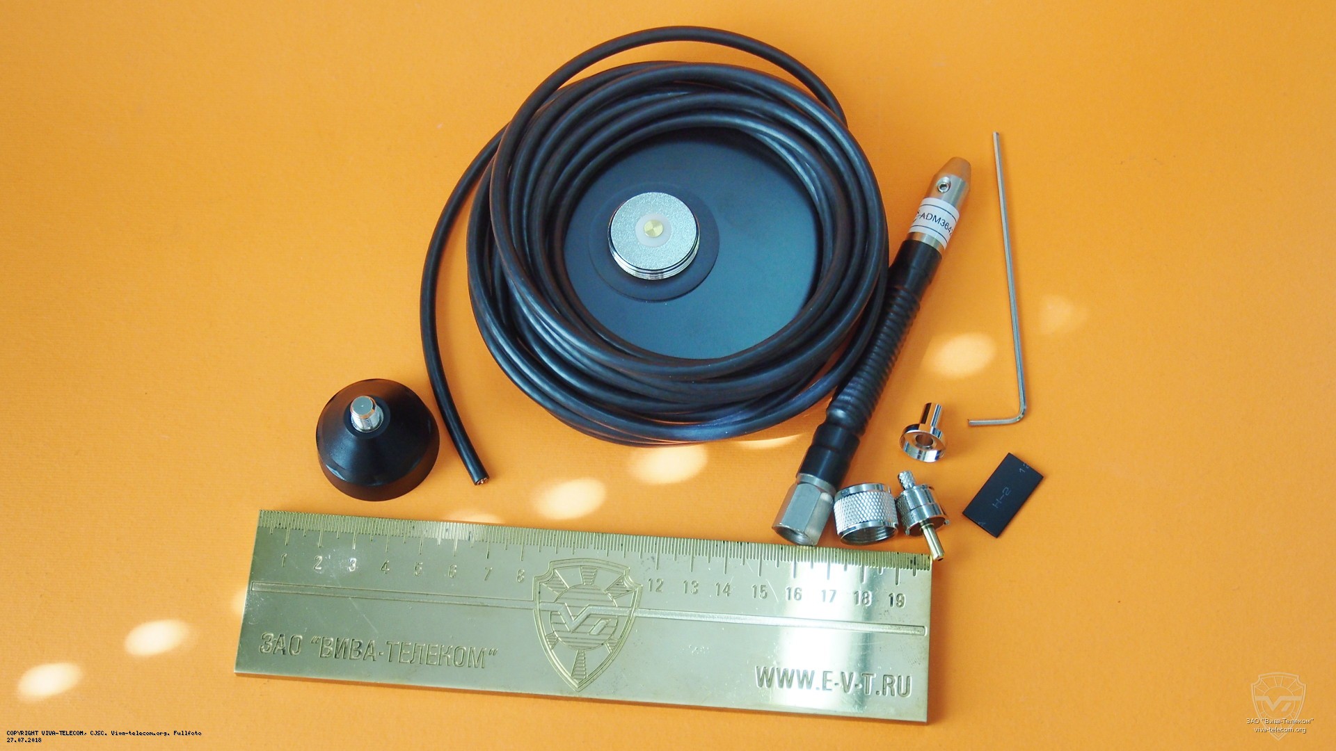 ������������ ������� ComTech ADM3642 ��� �����