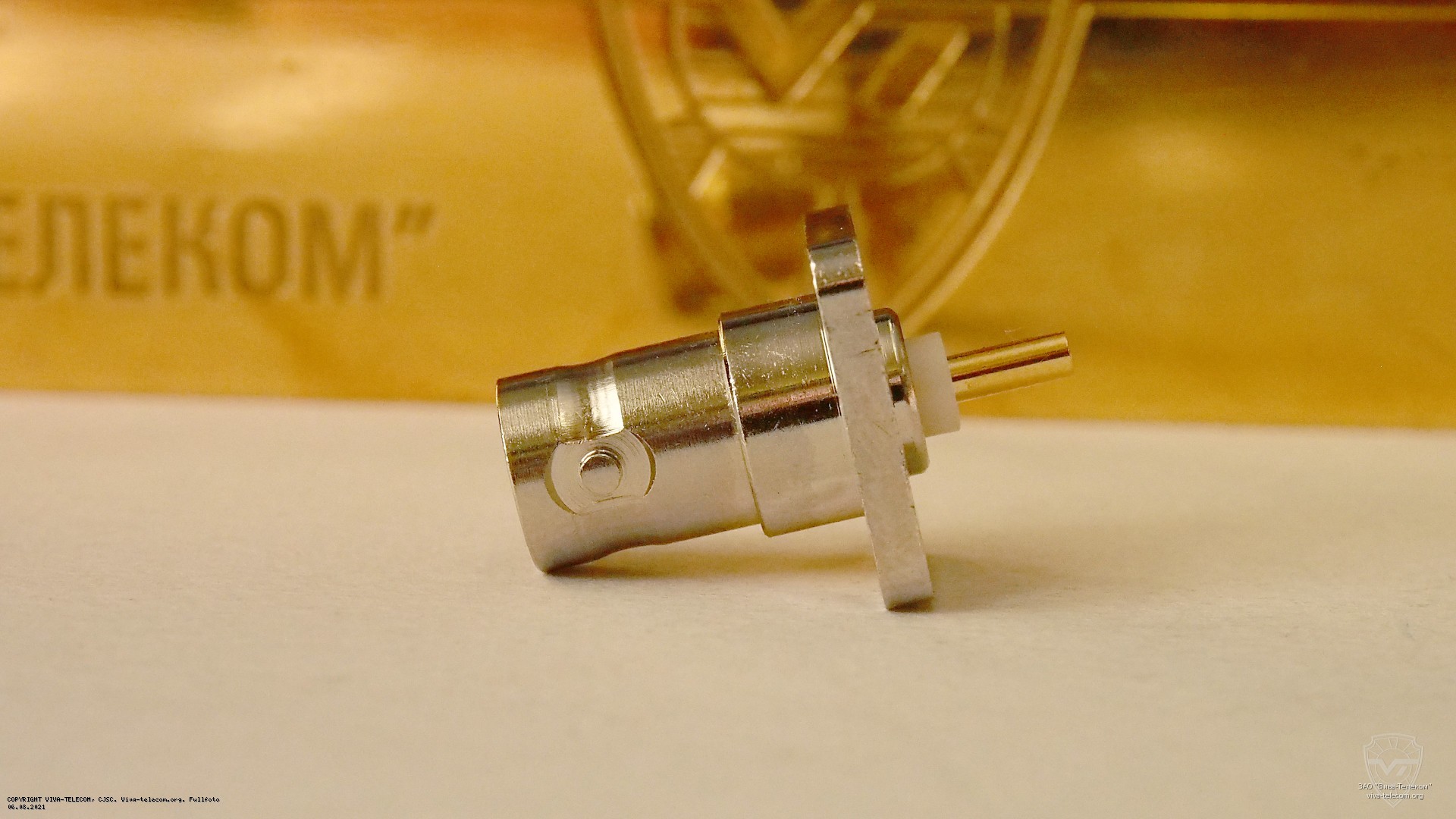 BNC (female) на приборный блок. Multicom Tronic BNC (f) приборный блок, винты BNC (female) на приборный блок