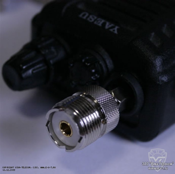 �������� ���������� ��� ������������ Yaesu. SMA (�����) - UHF (�������)