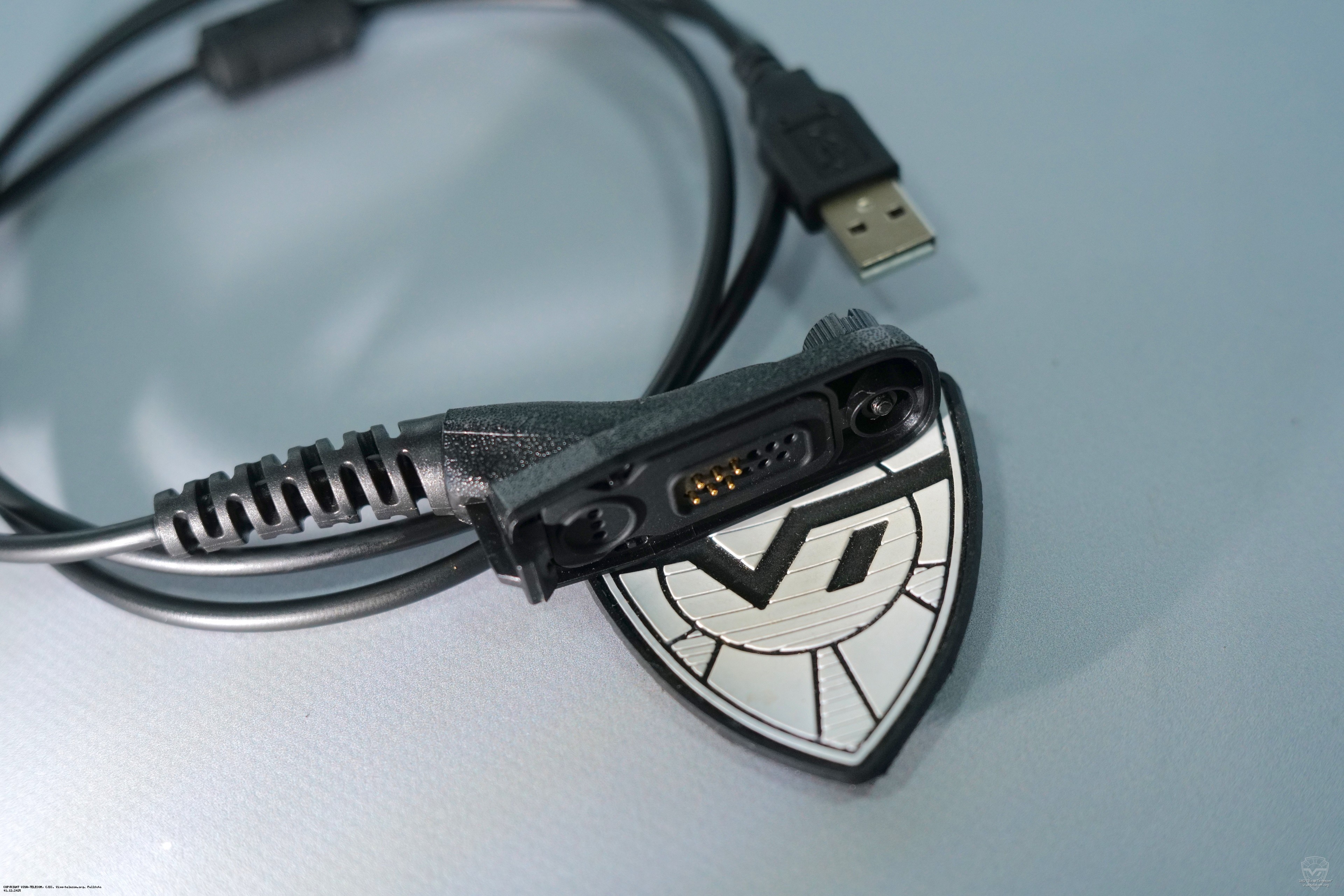 ������ ������������� Denwin DWCB-4012 ��� ����������� � ������������ Motorola