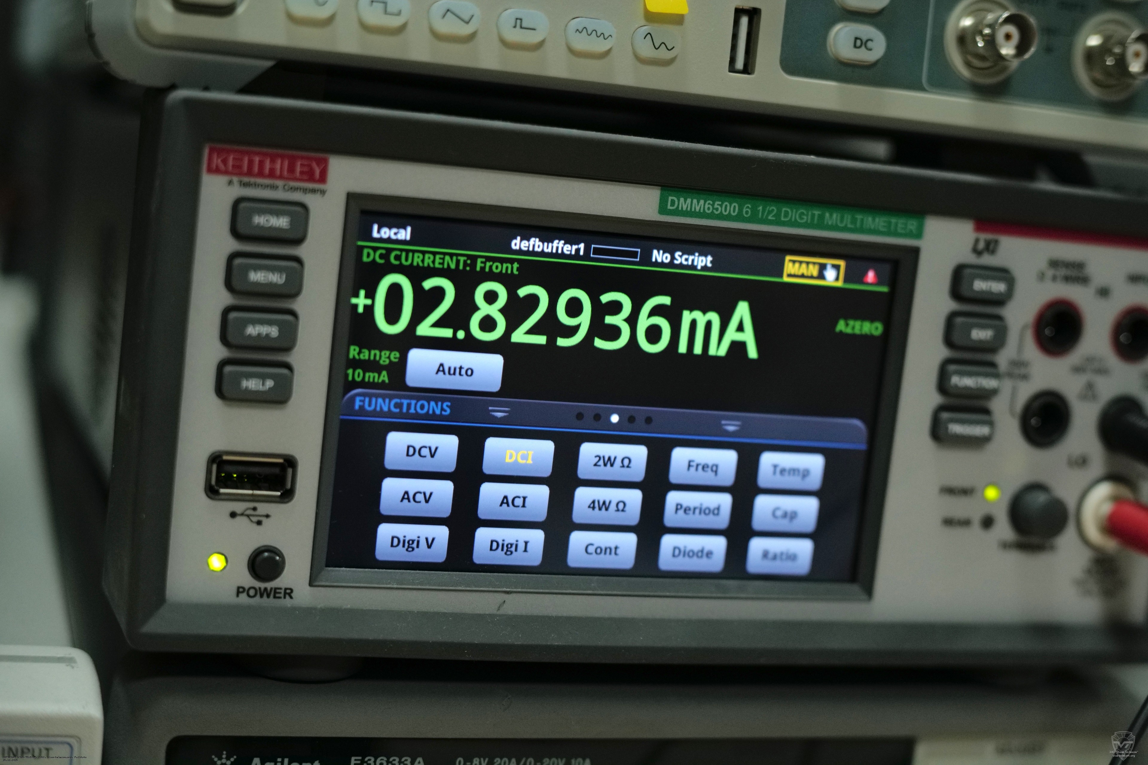 ��� ����������� ������ EagleTac TX3L Pro � ����������� ���������