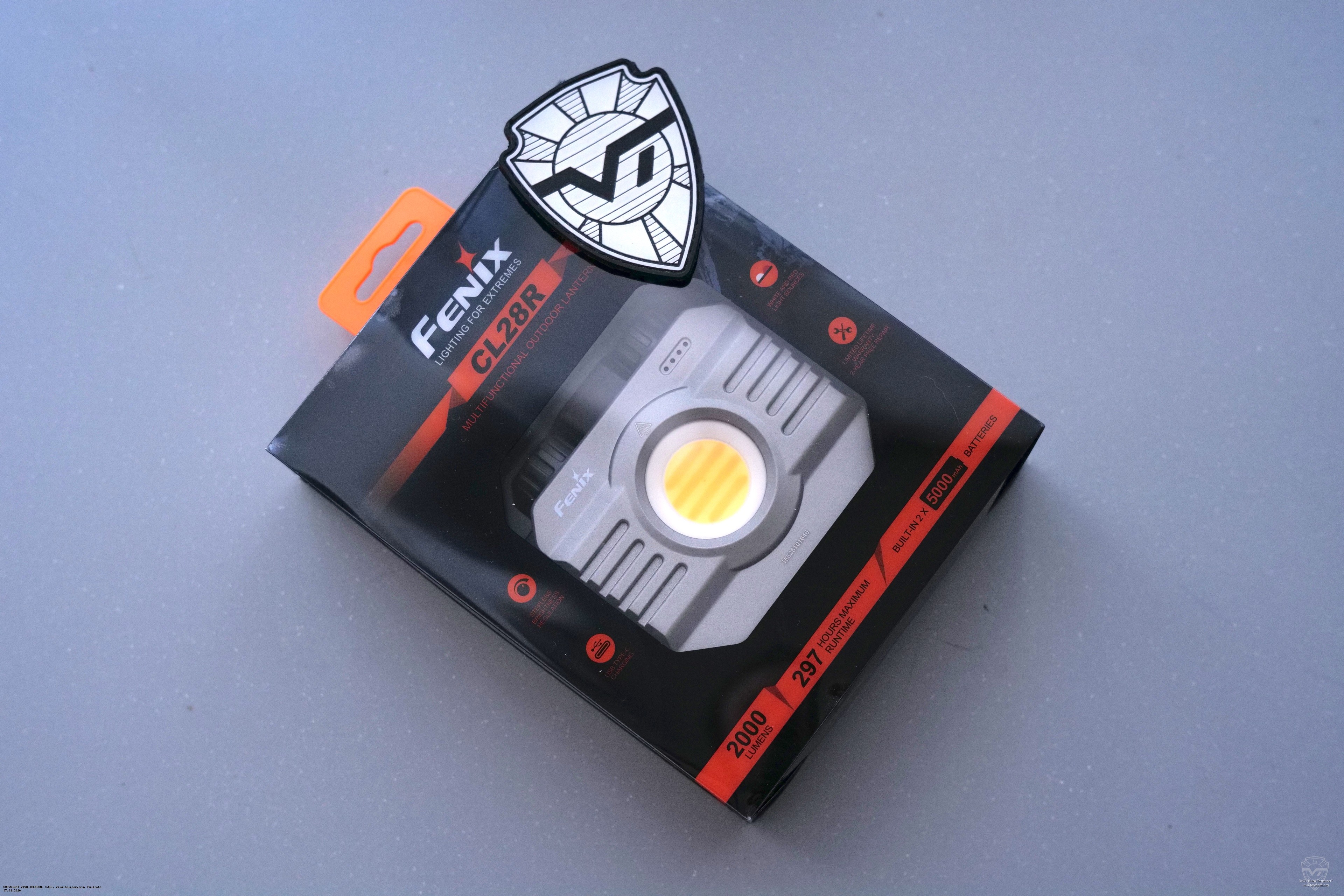 Кемпинговый фонарь Fenix CL28R. Fenix CL28R Кемпинговый фонарь Fenix CL28R