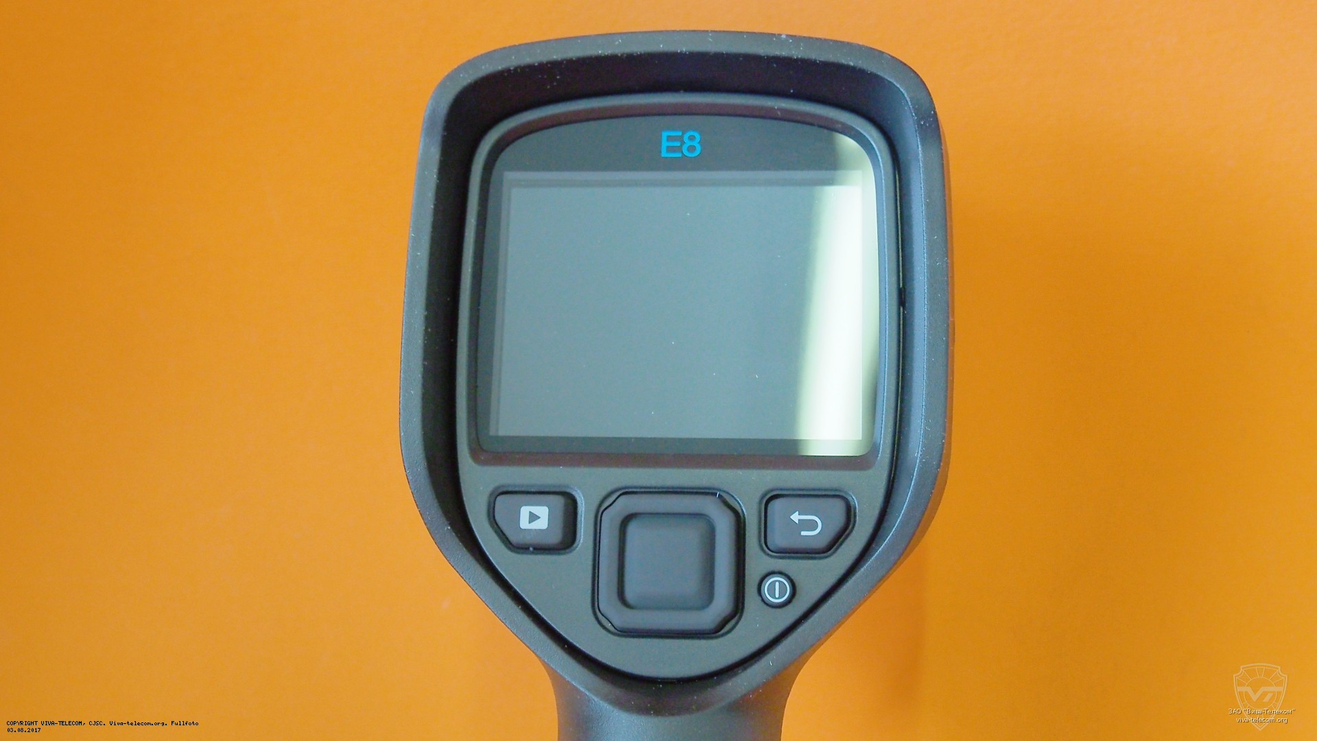 ������� ����������� FLIR E8