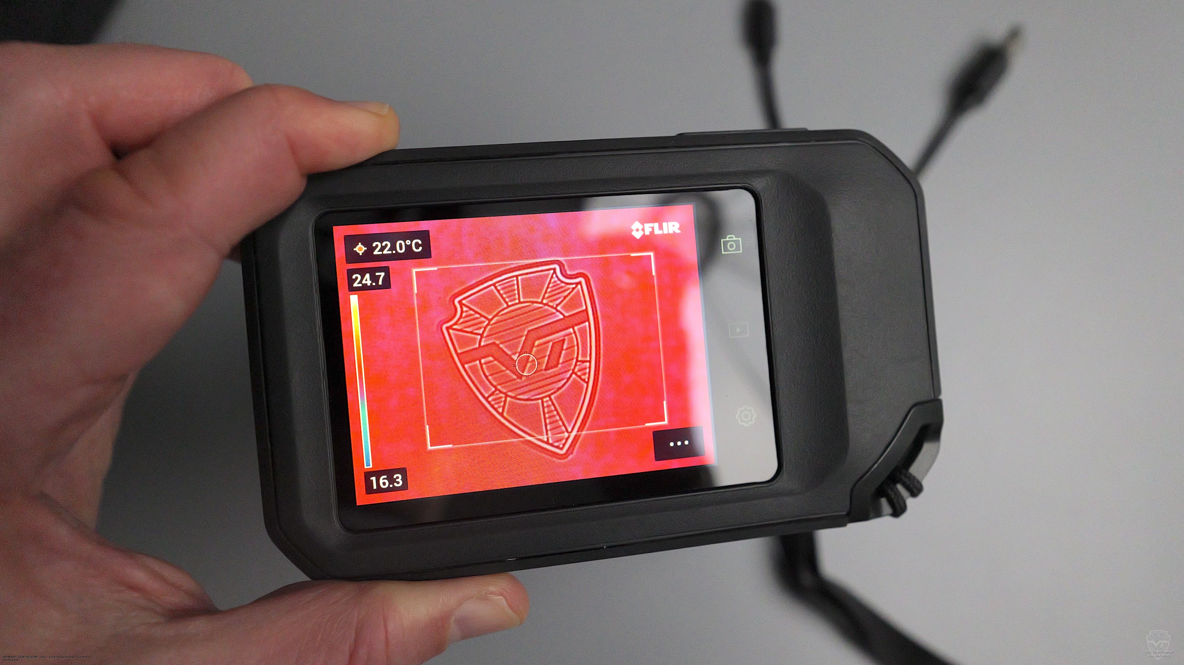 ������� ����������� FLIR C5