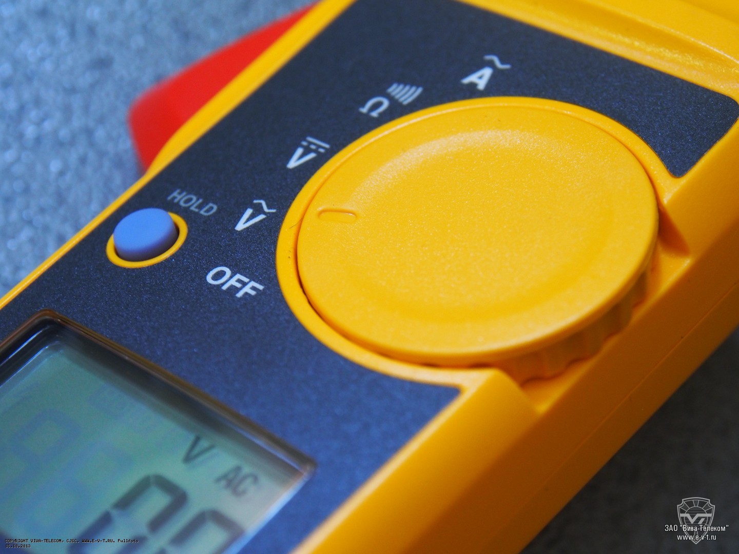 ����� ������� ��������� ������� Fluke 323