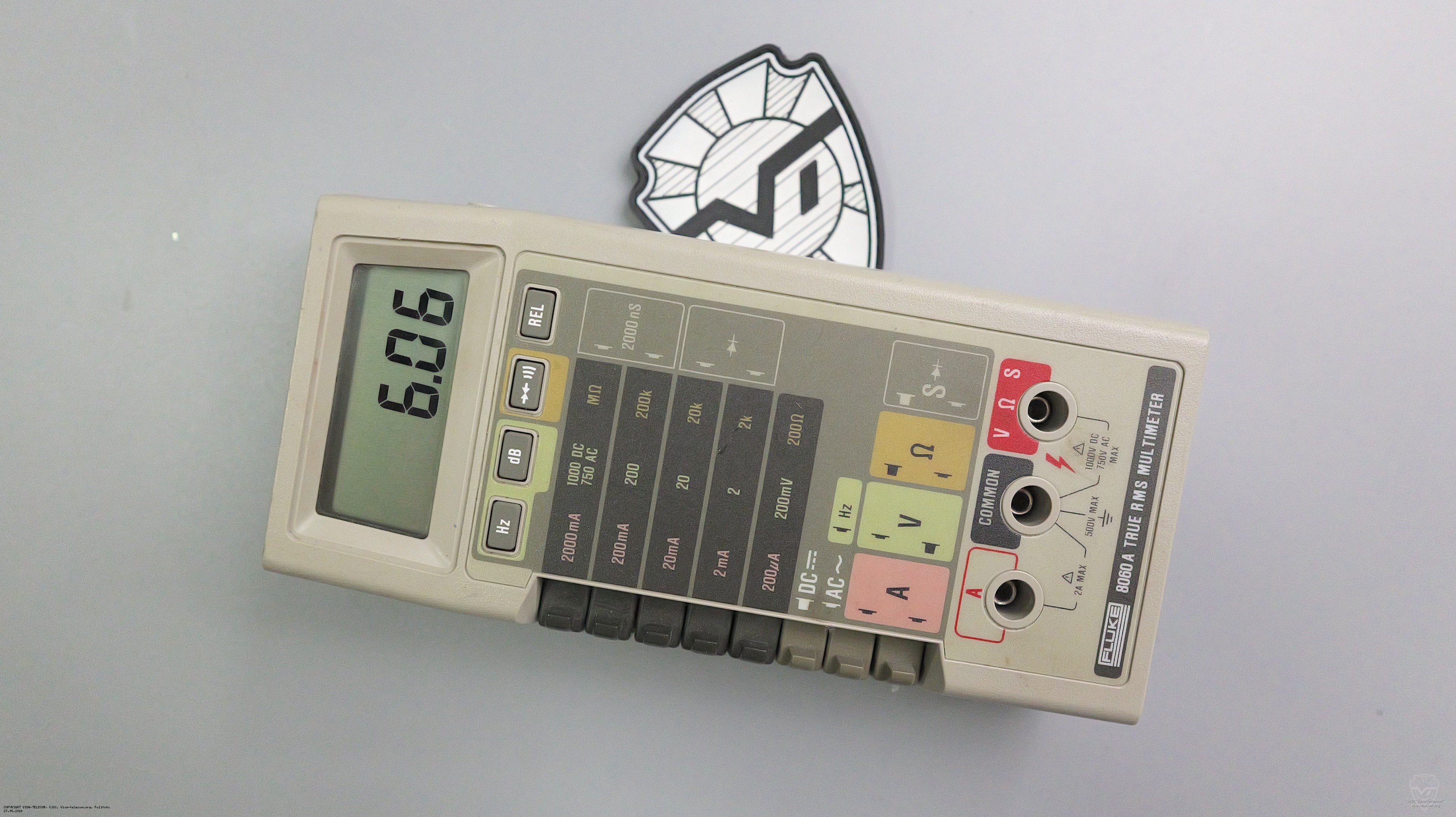 Передняя панель мультиметра Fluke 8060a. Fluke 8060a Передняя панель мультиметра Fluke 8060a