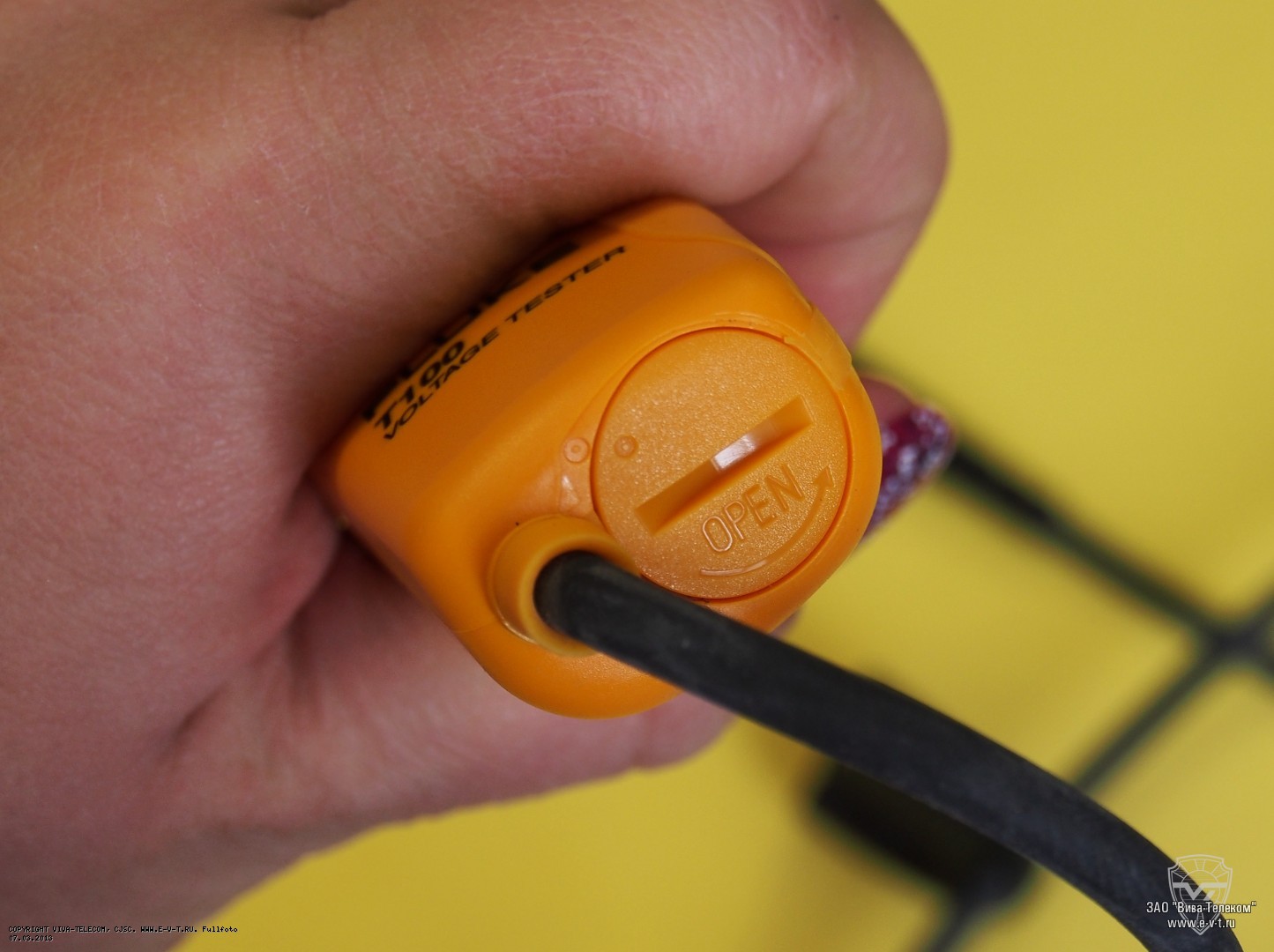 ��� ������� ���������� Fluke T100