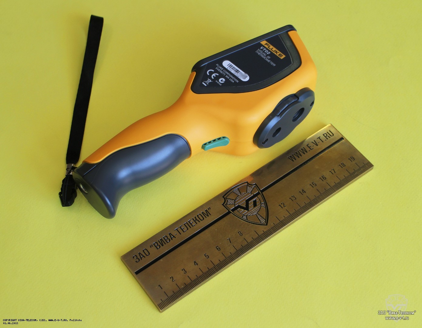 �������� ���������� Fluke VT02