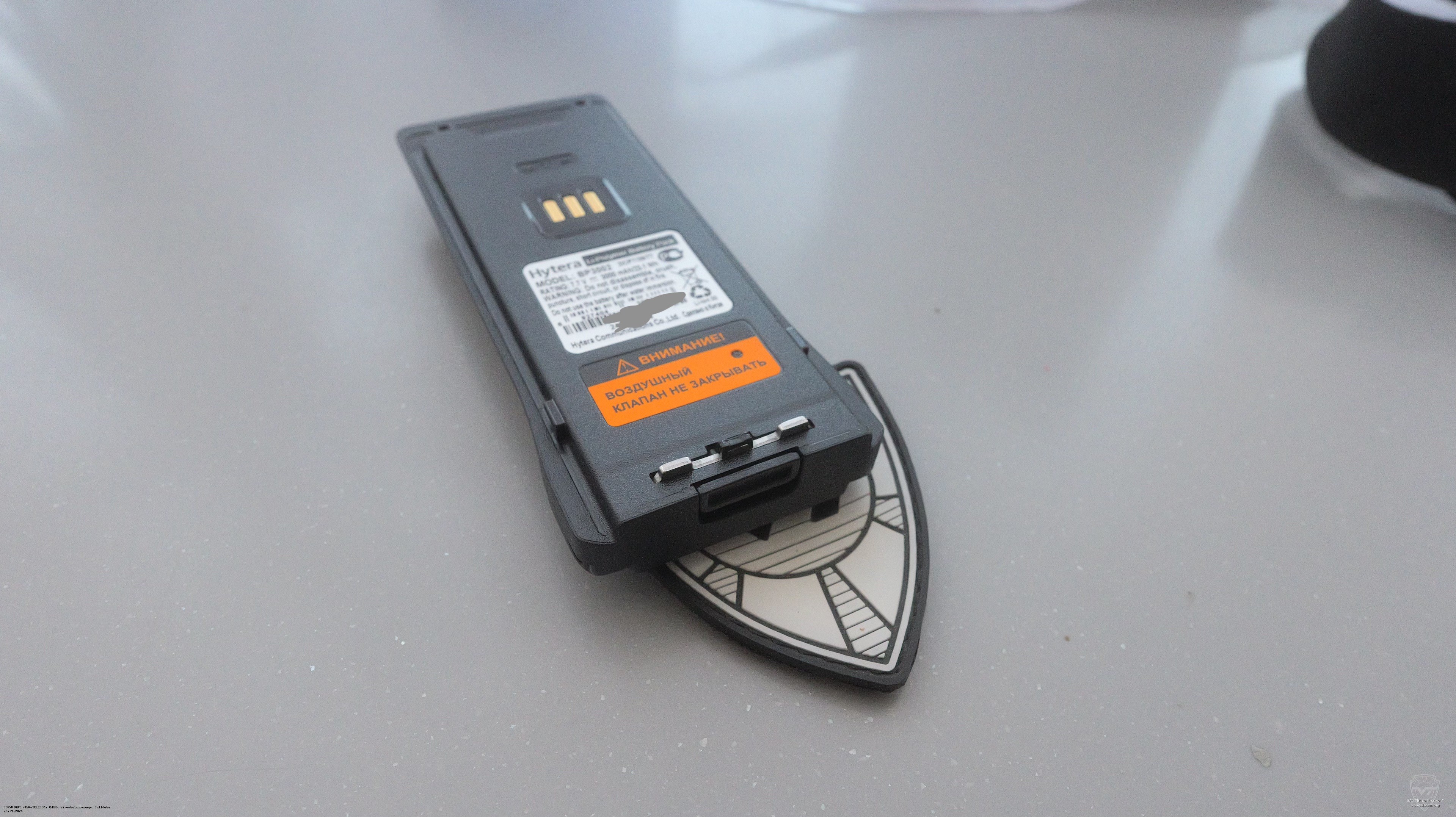 Крепление батареи Hytera BP3002. Hytera BP3002 Крепление батареи Hytera BP3002