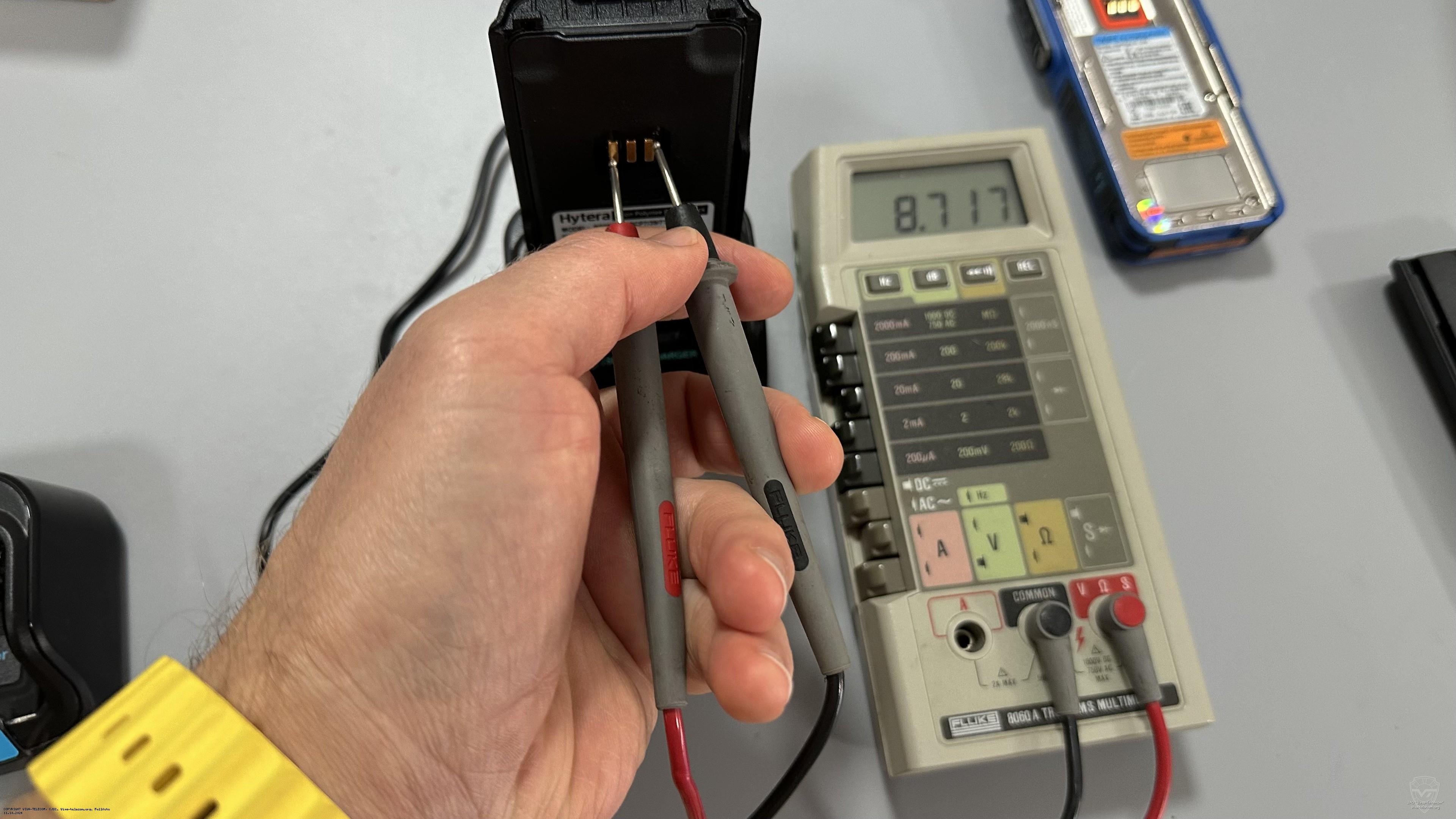 Умное зарядное устройство Hytera CH10L30. Hytera BP3002 Умное зарядное устройство Hytera CH10L30