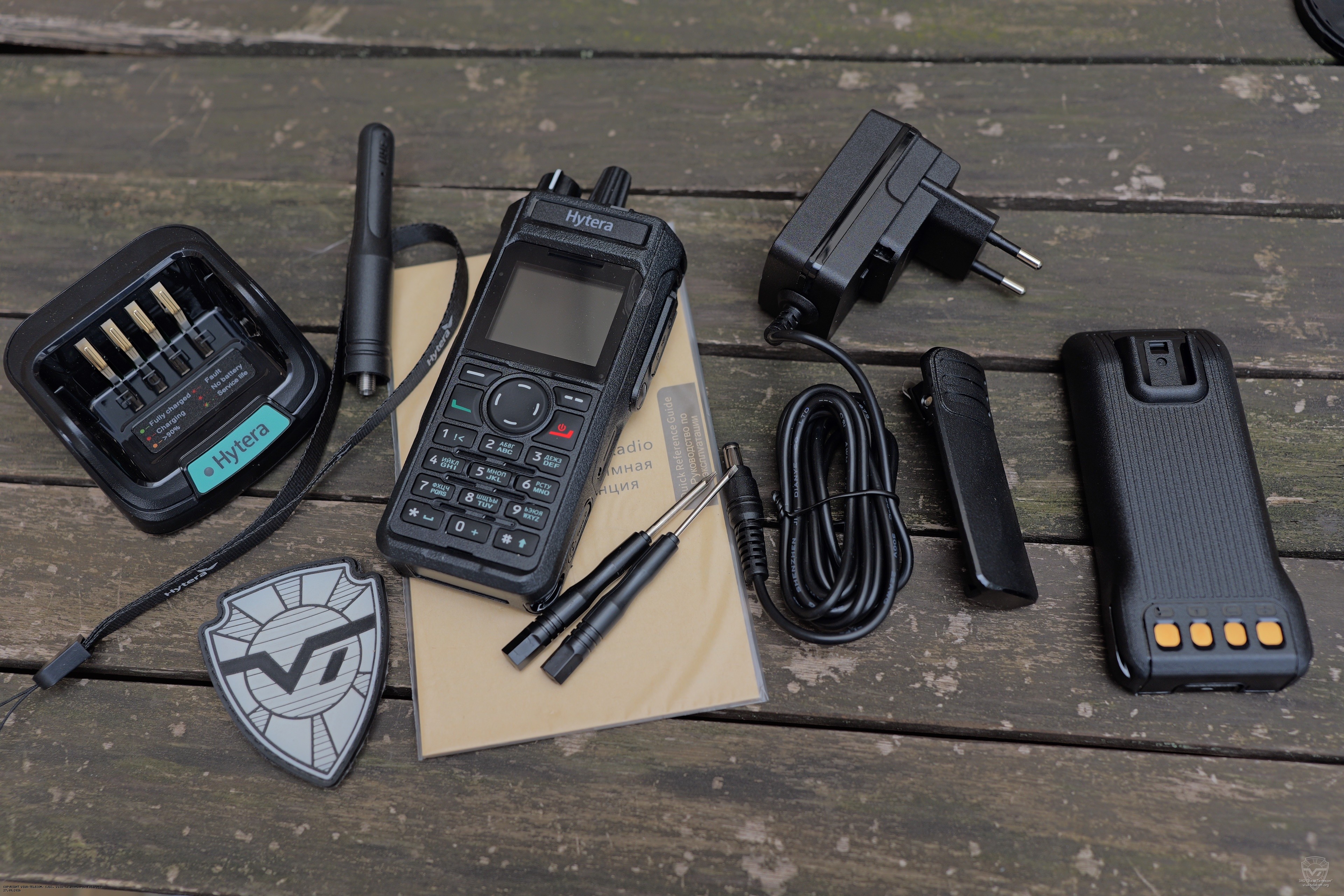 ����������� ������������ Hytera PDC585