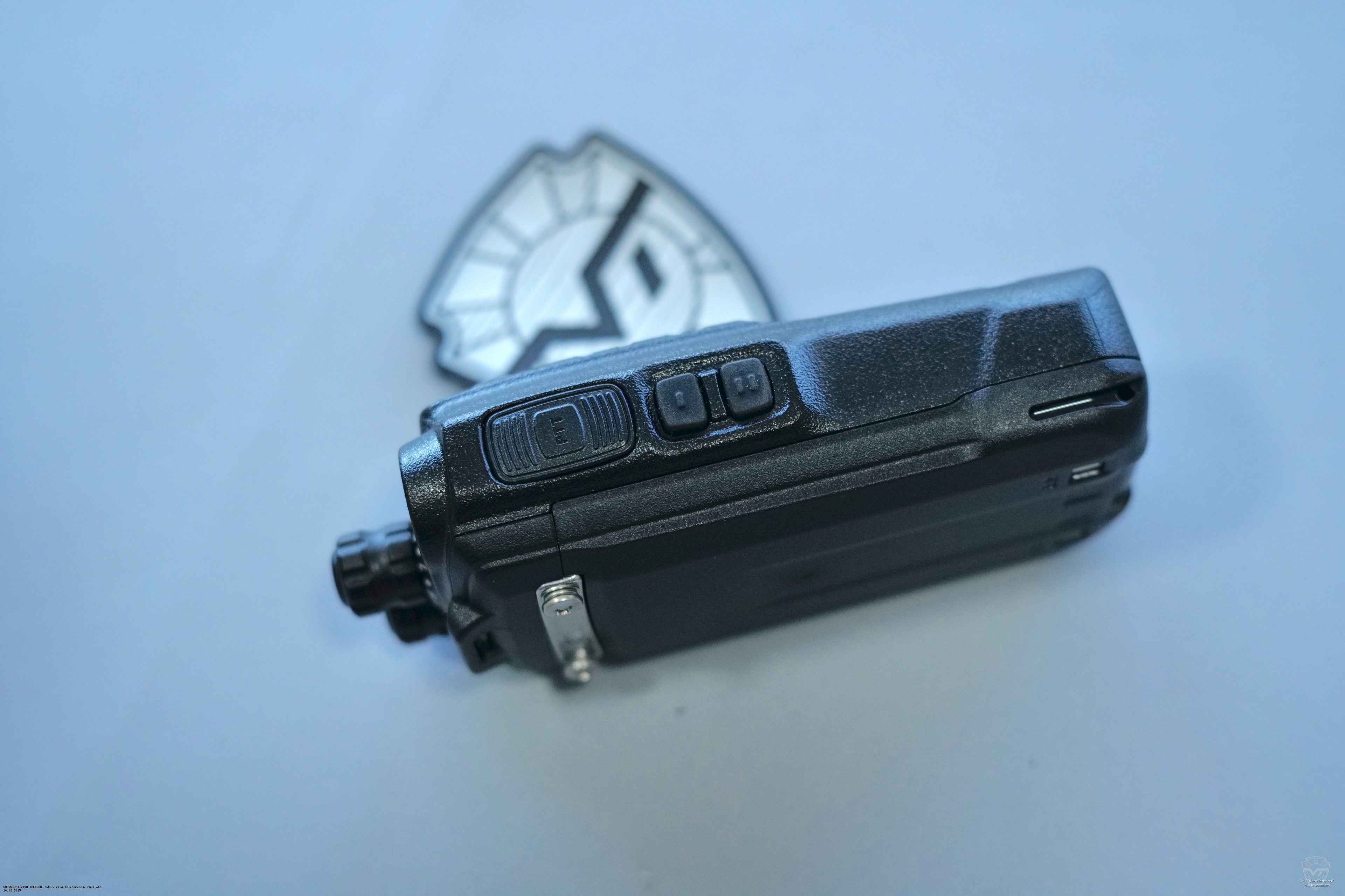 Вид радиостанции Hytera TC-508 2025 слева. Hytera TC-508 Вид радиостанции Hytera TC-508 2025 слева