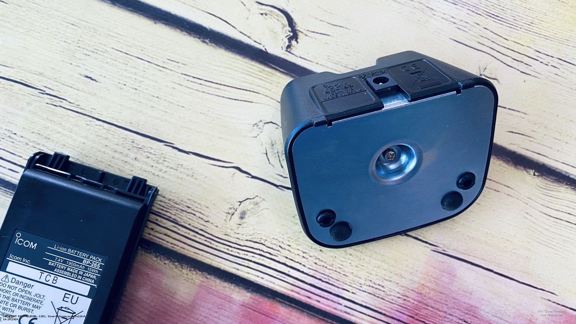 ��� �� Icom BC-193