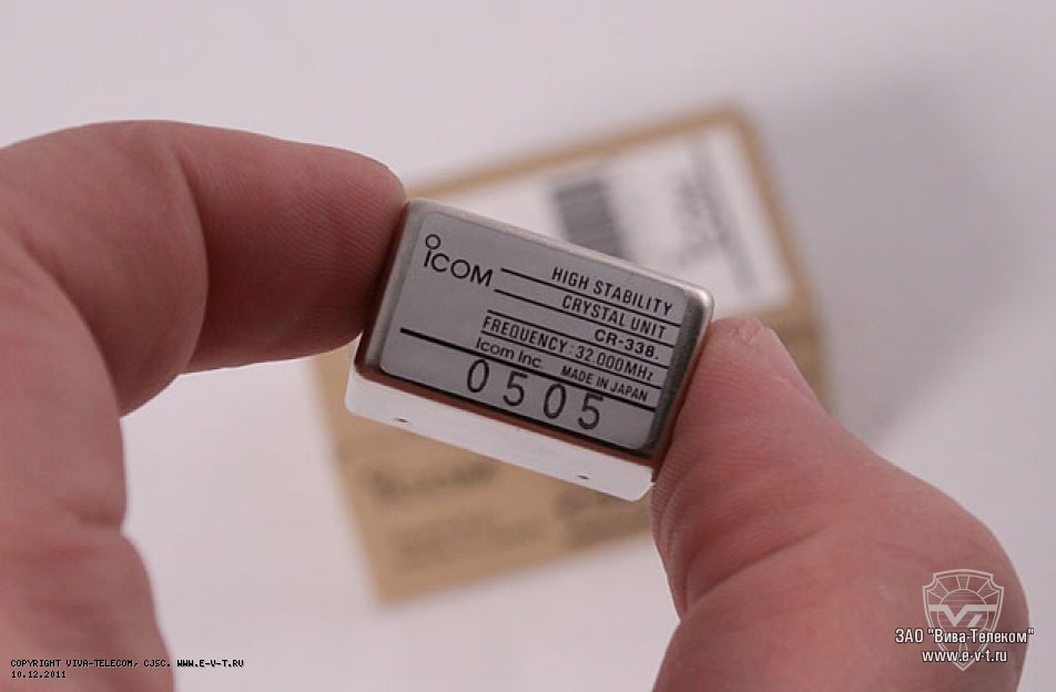 Внешний вид кварцевого генератора. Icom CR-338 Внешний вид кварцевого генератора
