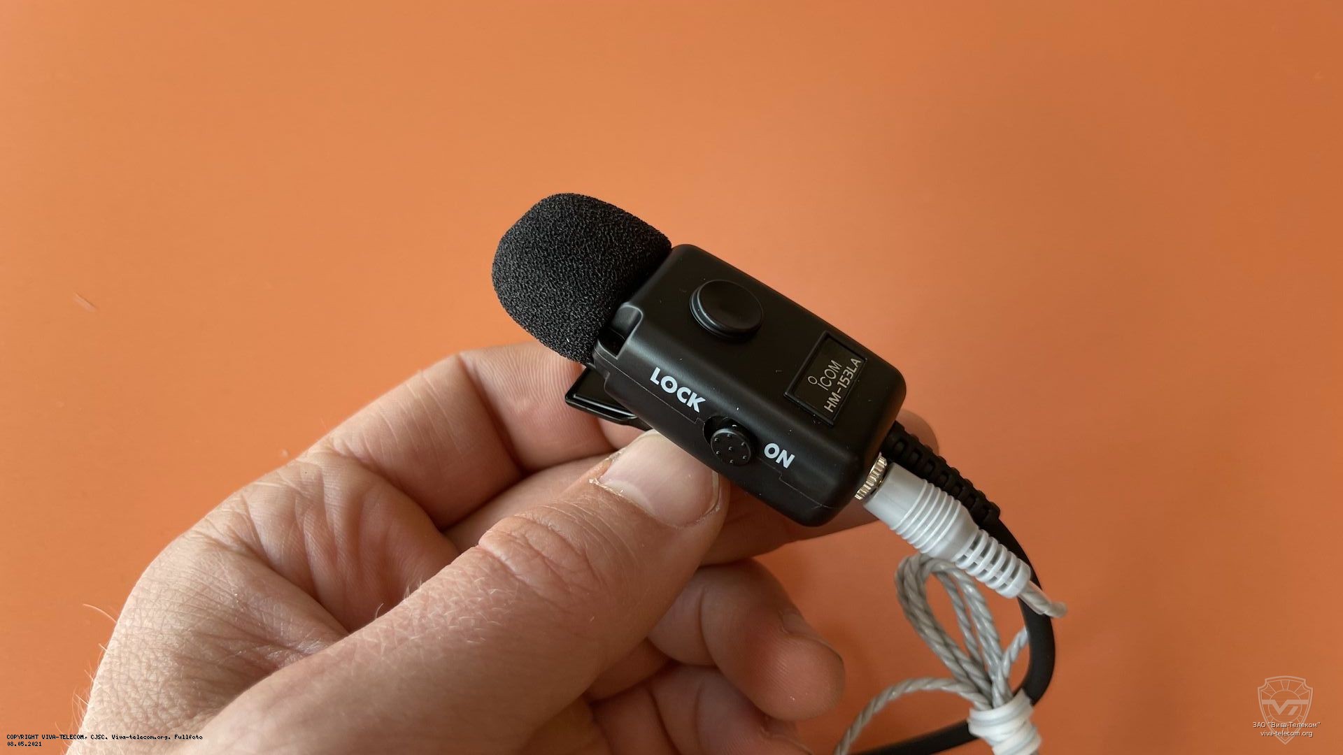 ������ �������� ��������� Icom HM-153LA