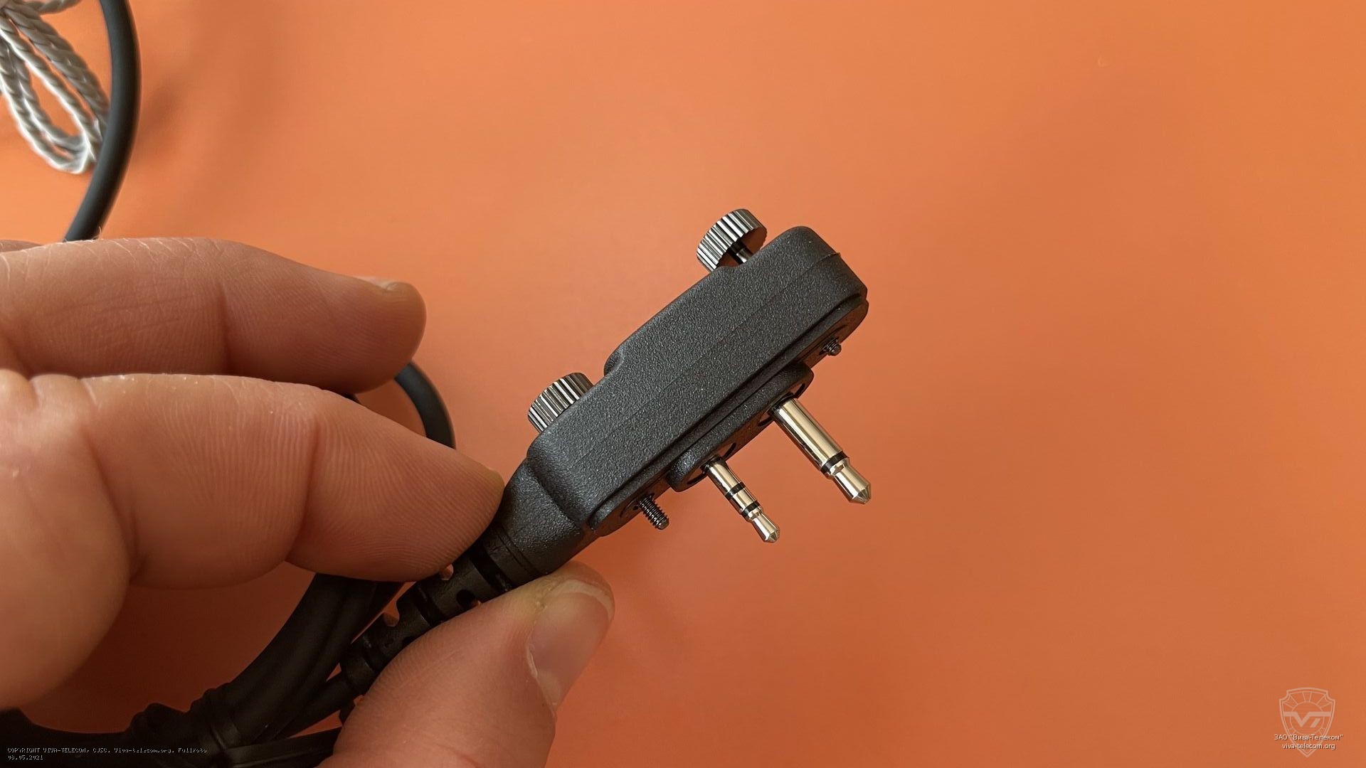 ������ ��������� Icom HM-153LA