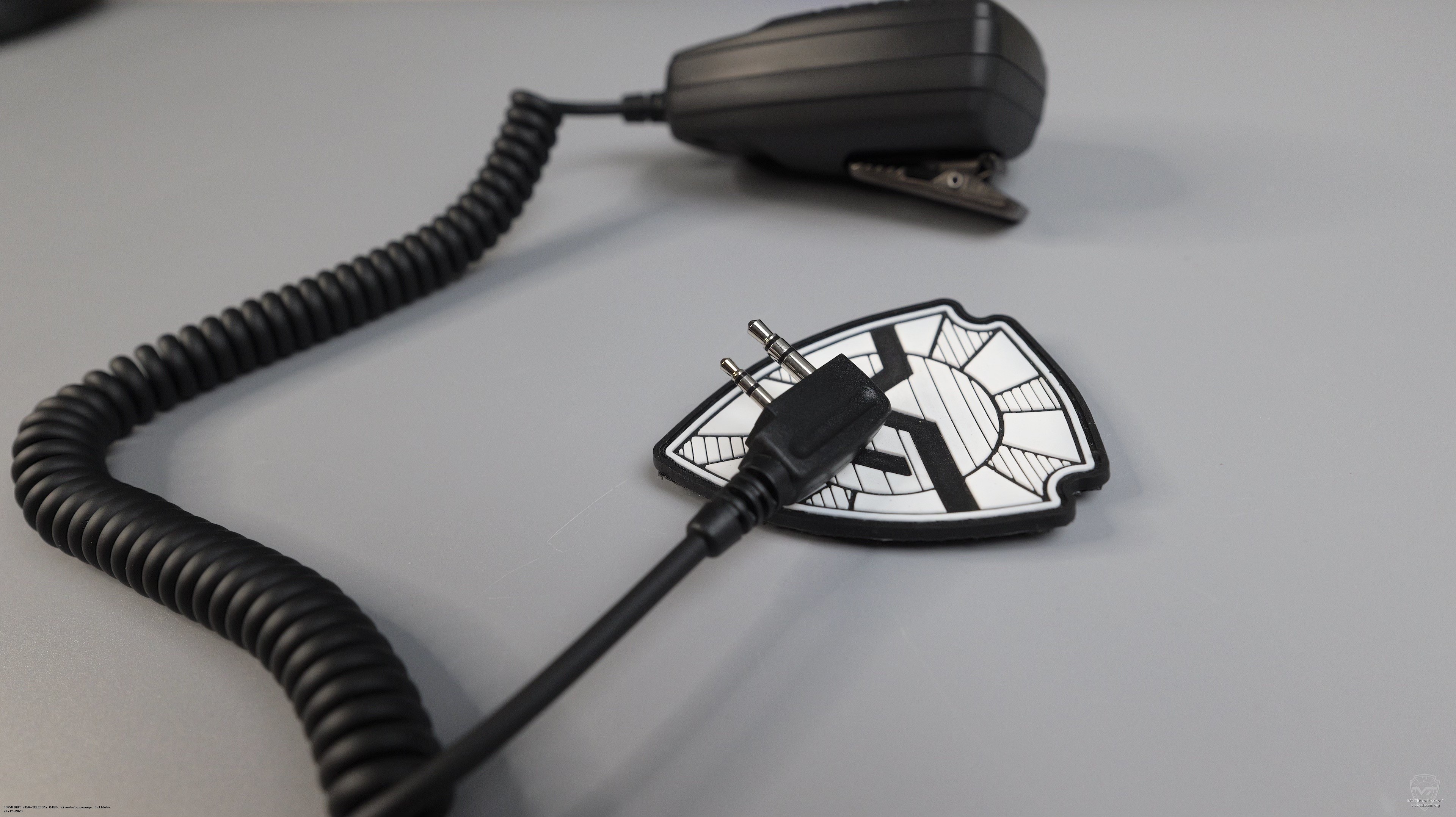 ������ ��������-��������� Icom HM-173