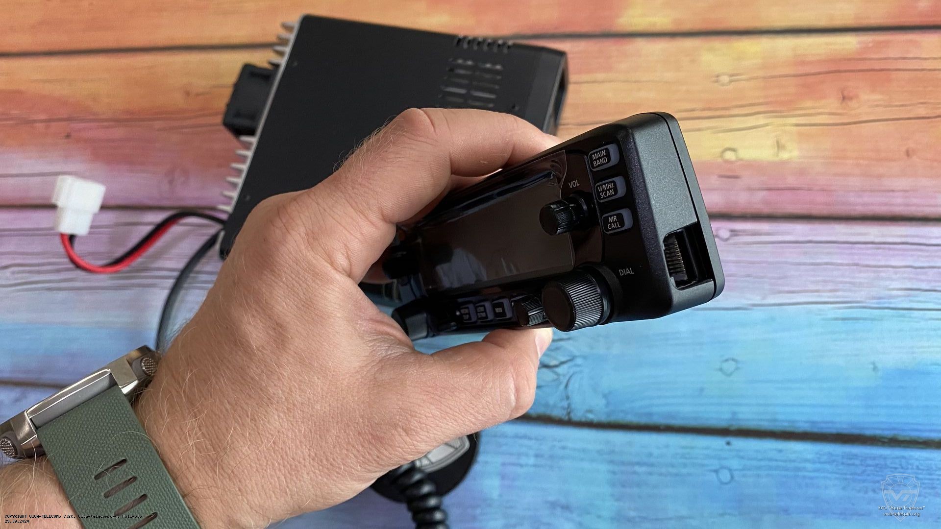 ���� ��������� ������������ Icom IC-2730