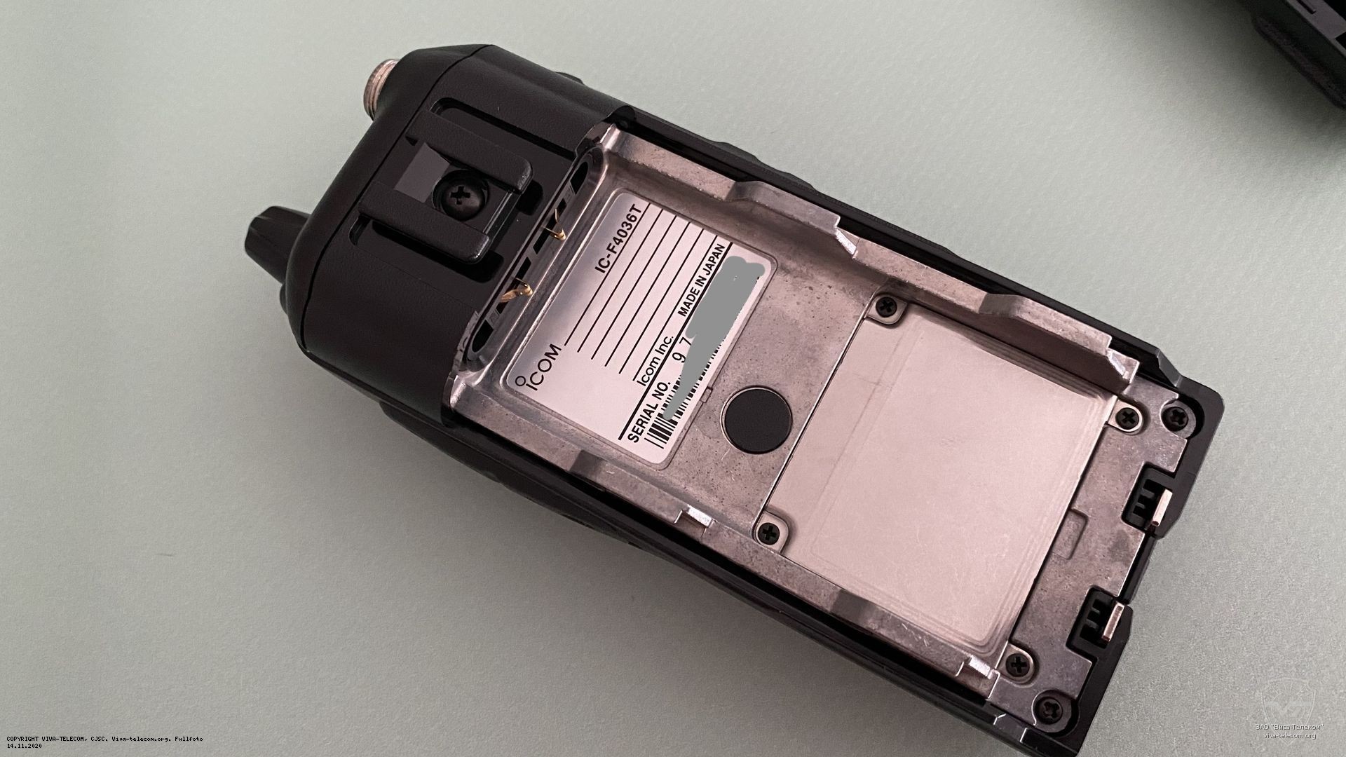 Вид Icom IC-F3036T, IC-F4036T без АКБ. Icom IC-F4036T Вид Icom IC-F3036T, IC-F4036T без АКБ