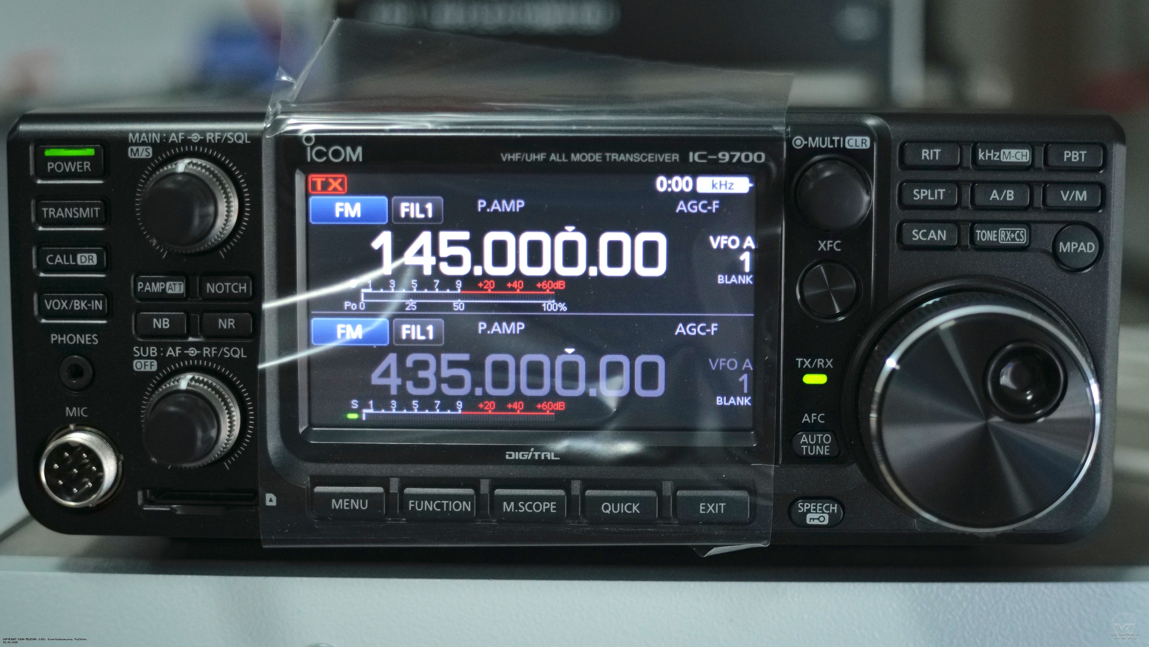 �������� ������ ���������� Icom IC-9700