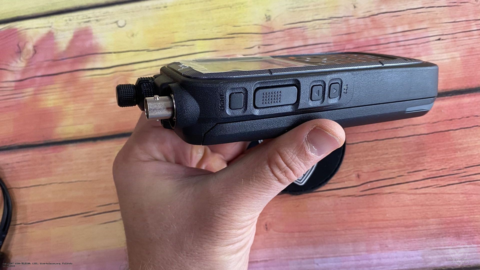 Вид радиостанции Icom IC-A25N слева. Icom IC-A25N Вид радиостанции Icom IC-A25N слева