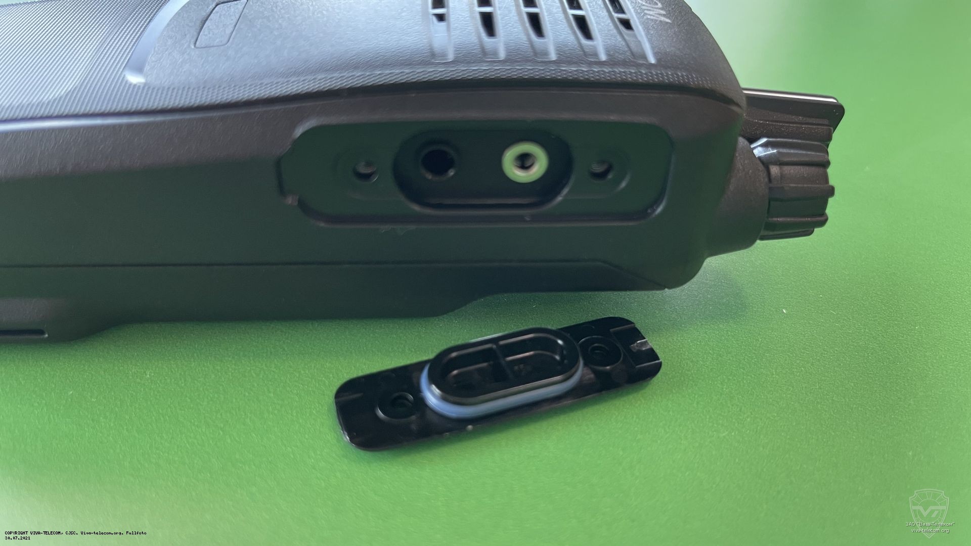 ������������ ������ ������������ Icom IC-F2100D