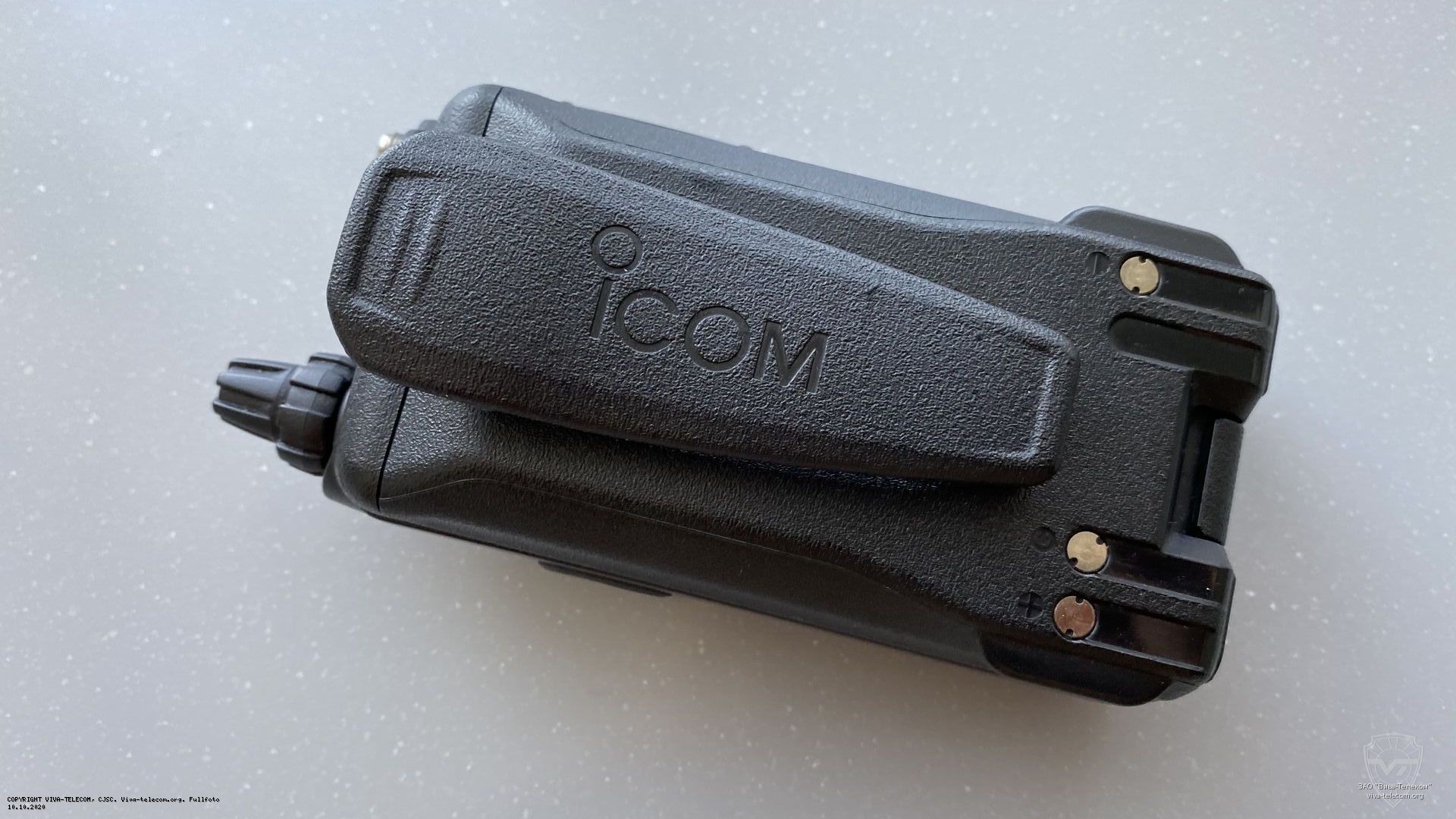 ��� ������������ Icom IC-T70 �����