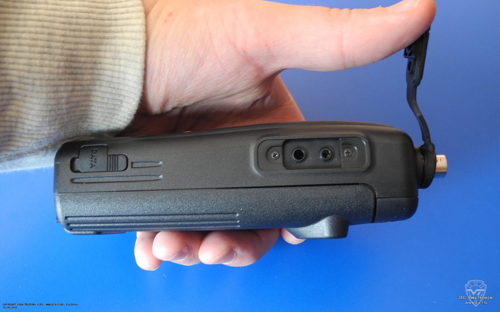 ��� ����� IC-V82 ������