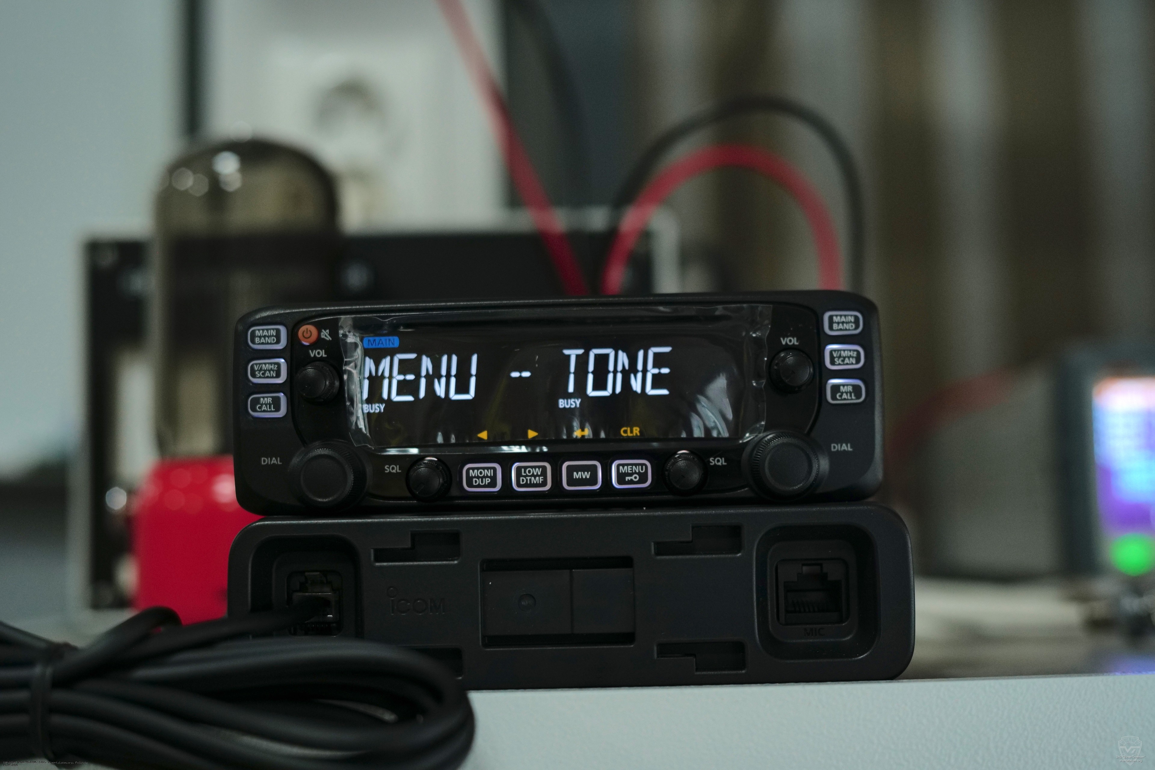 ���� ������������ Icom IC-2730 Black Edition