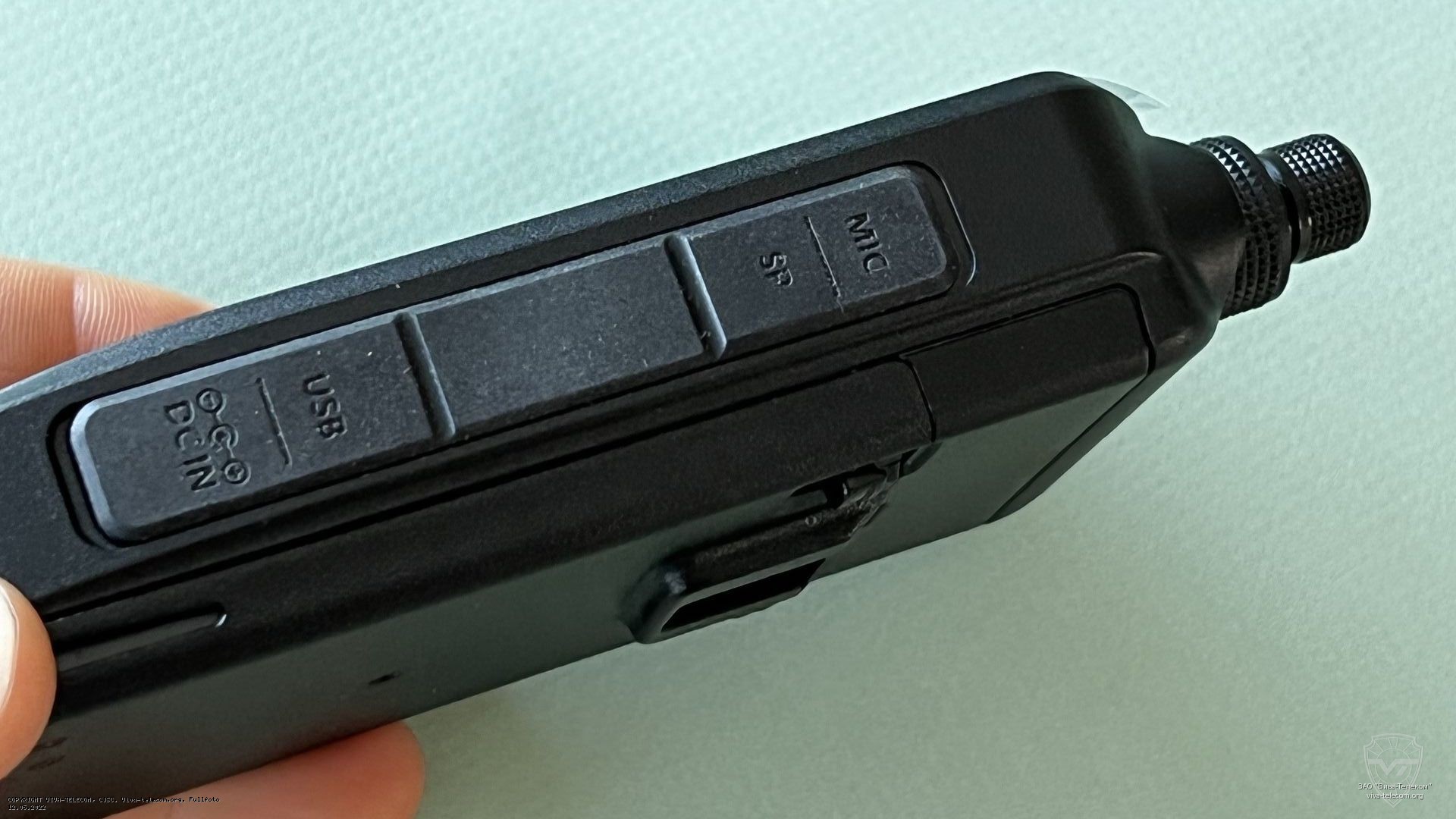 ��� ������������ Icom ID-52E �����