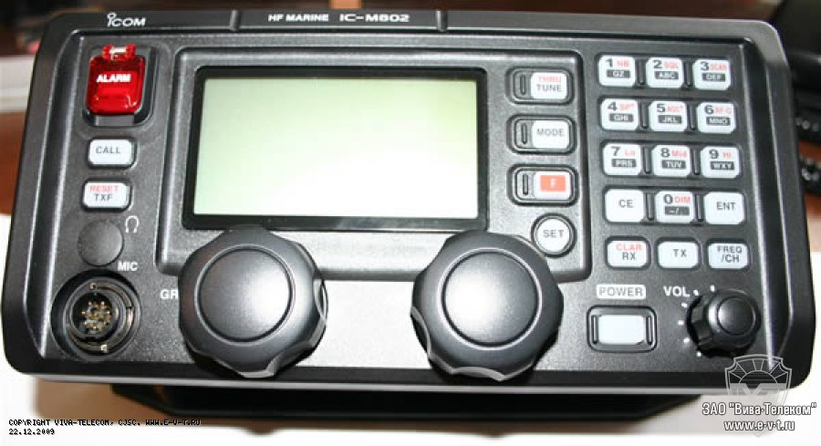 ICOM IC-M802
