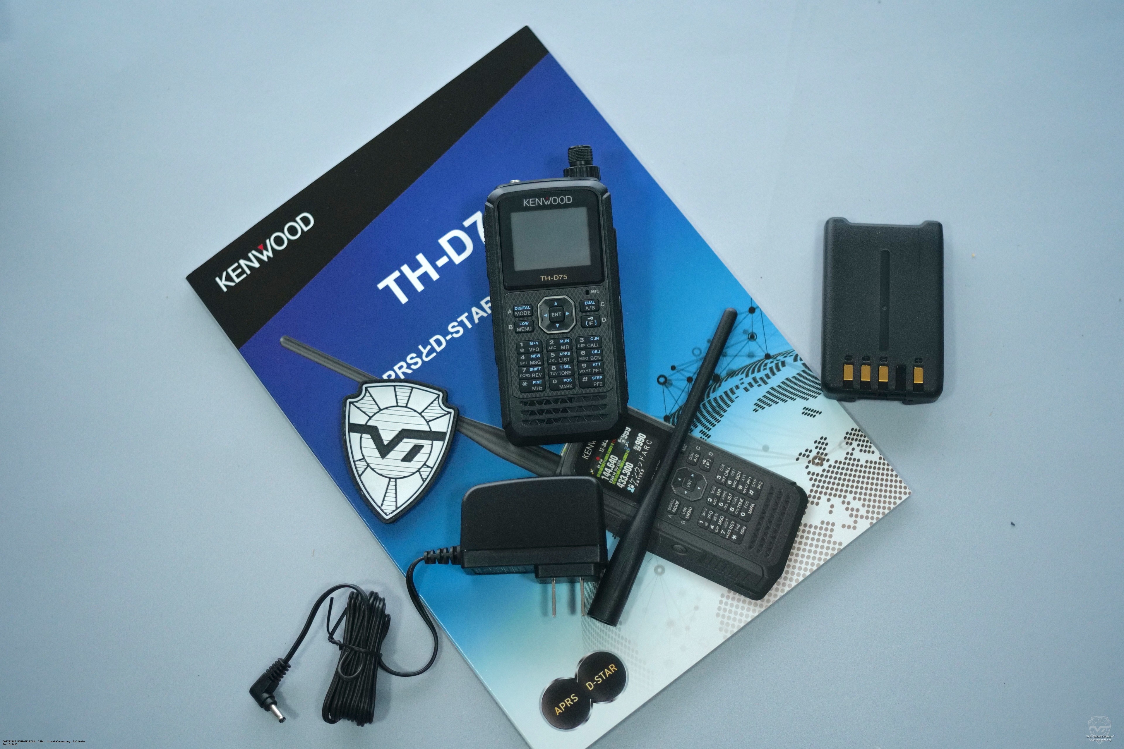������������ ������������ Kenwood TH-D75