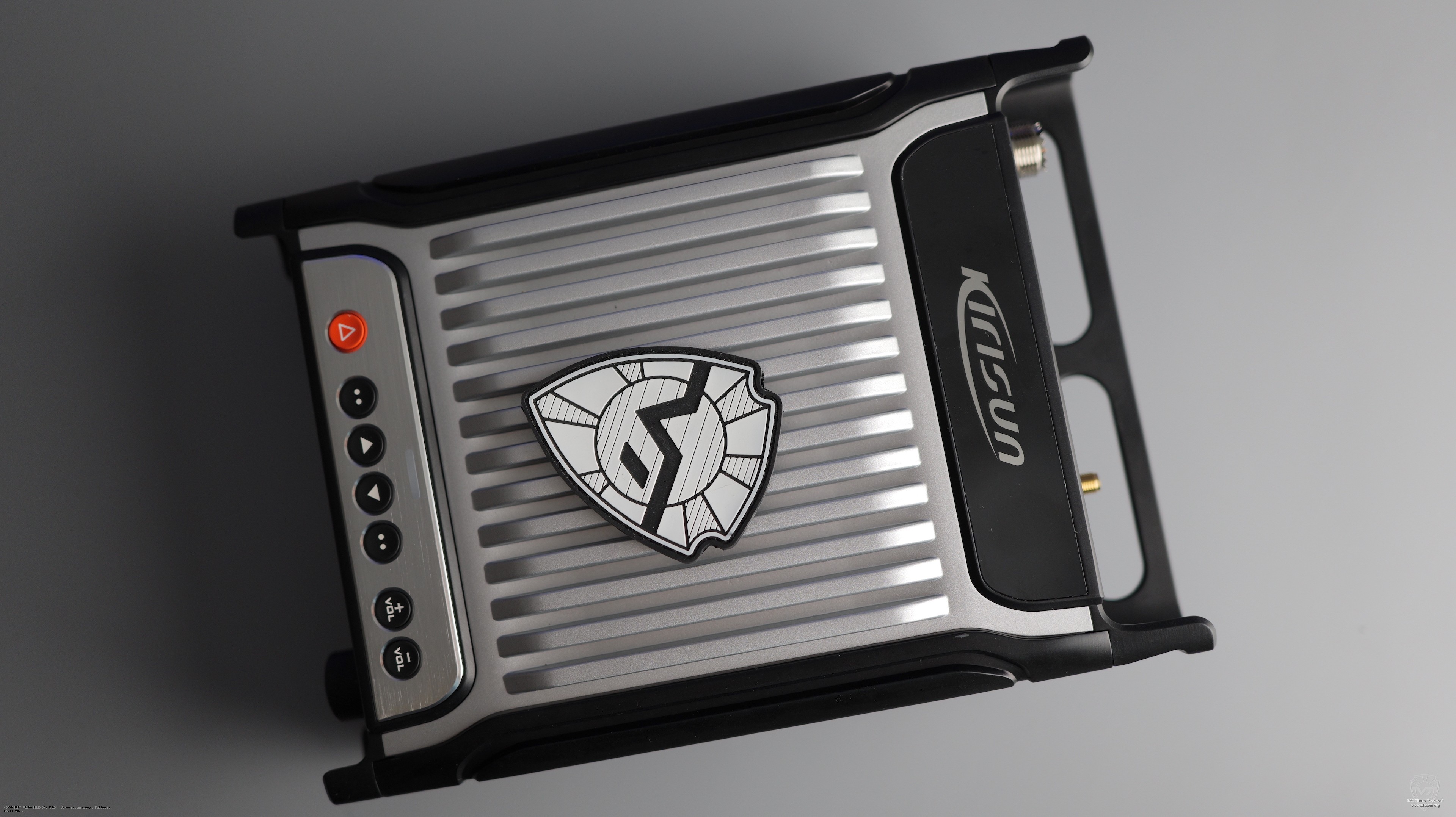 SFR ������� Kirisun DR-700