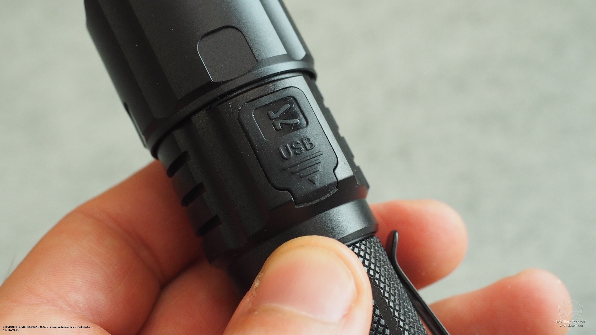 Крышка USB порта фонаря Klarus FX10. Klarus FX10 Крышка USB порта фонаря Klarus FX10