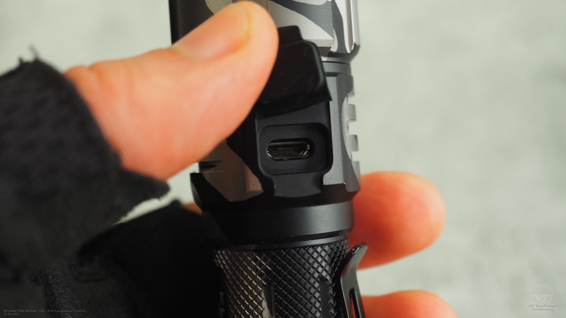 USB ���� ������ Klarus XT11GT Camo