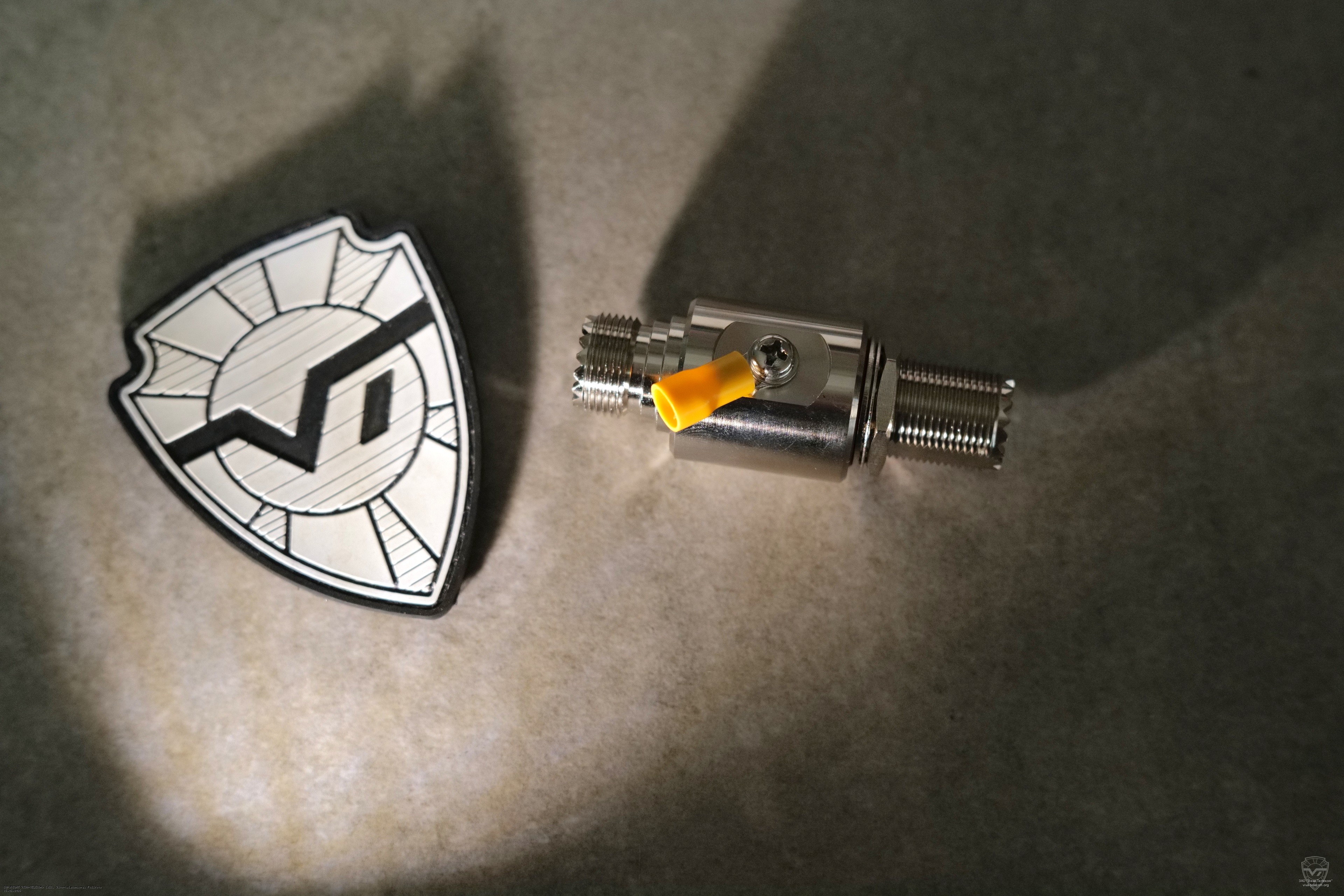 ������������ TWSUF-200W-3G