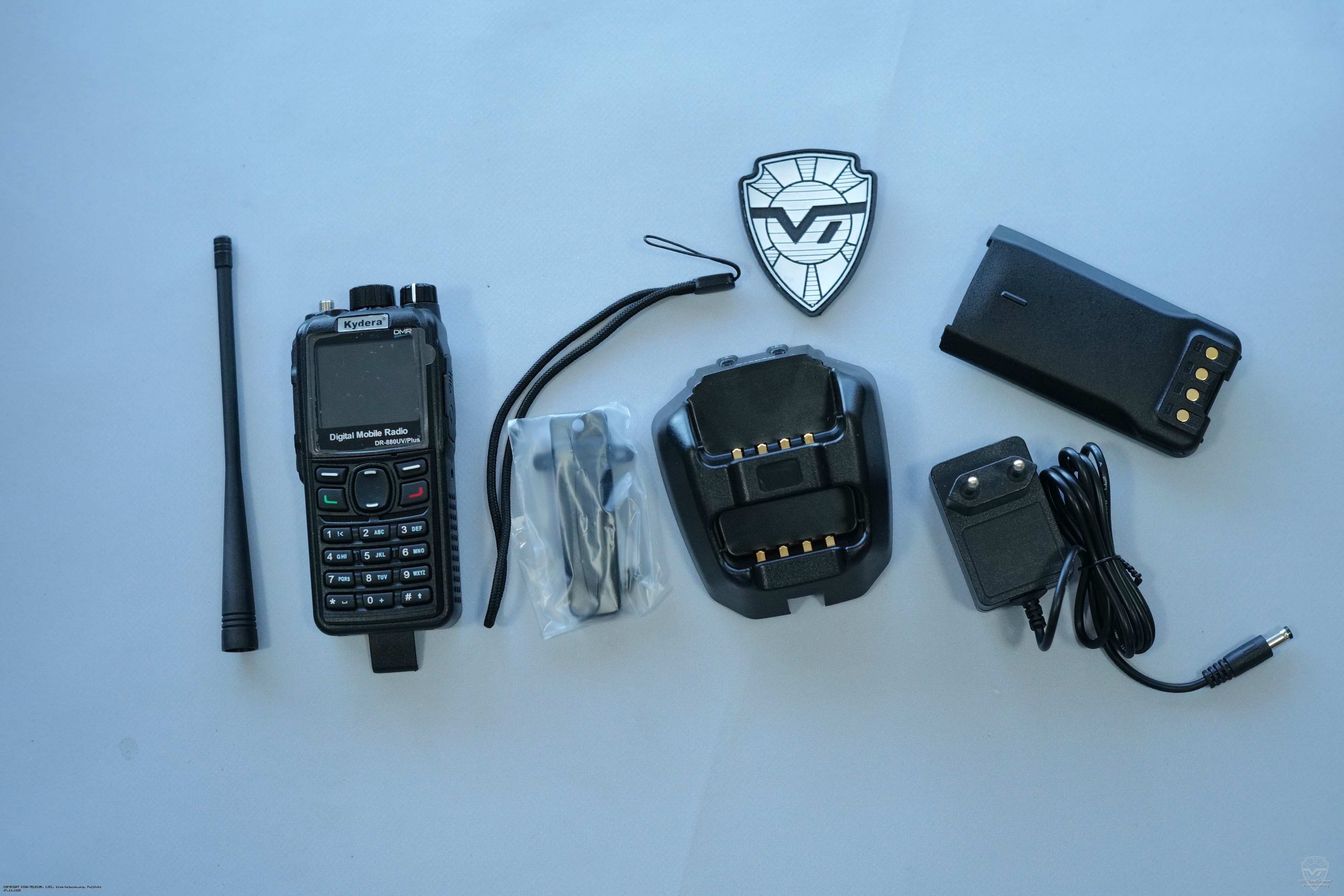 ������������ ������������ Kydera DR-880UV