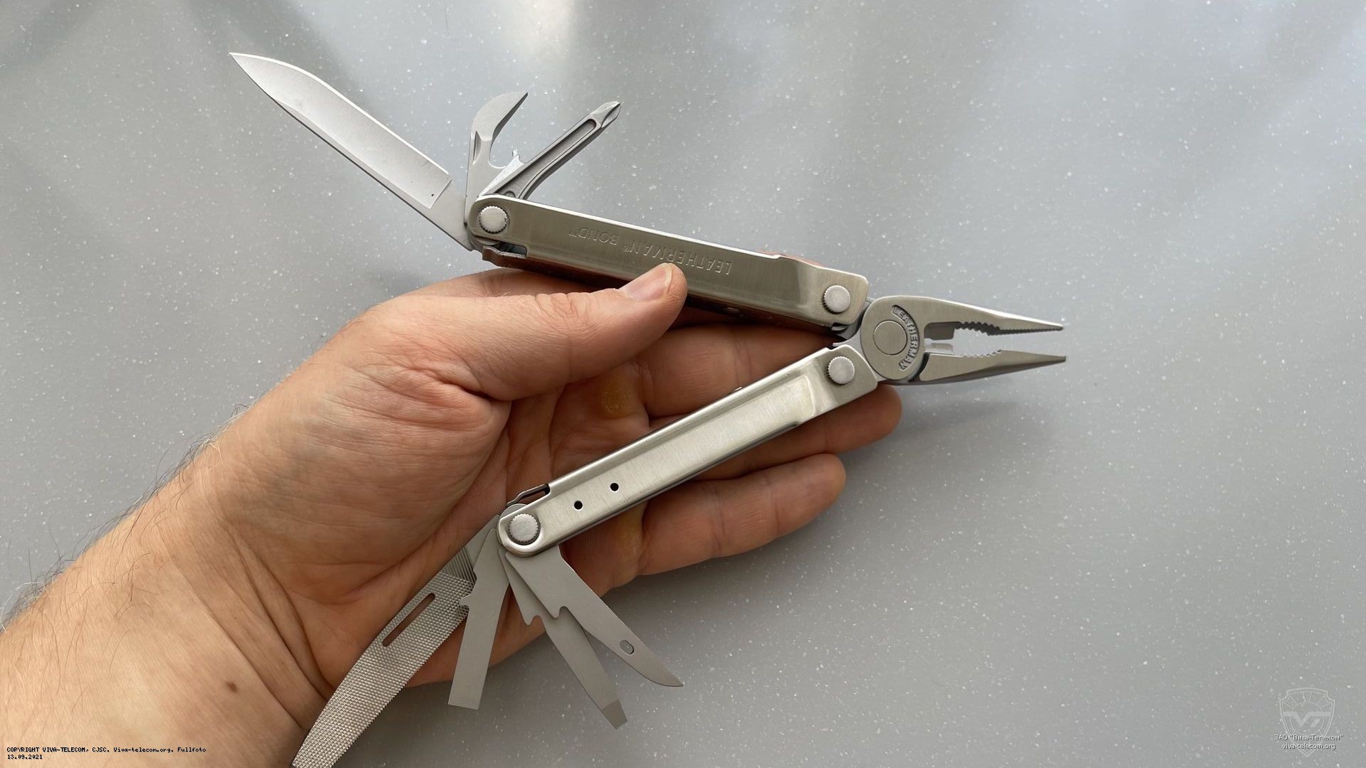 �������� ���������� Leatherman Bond