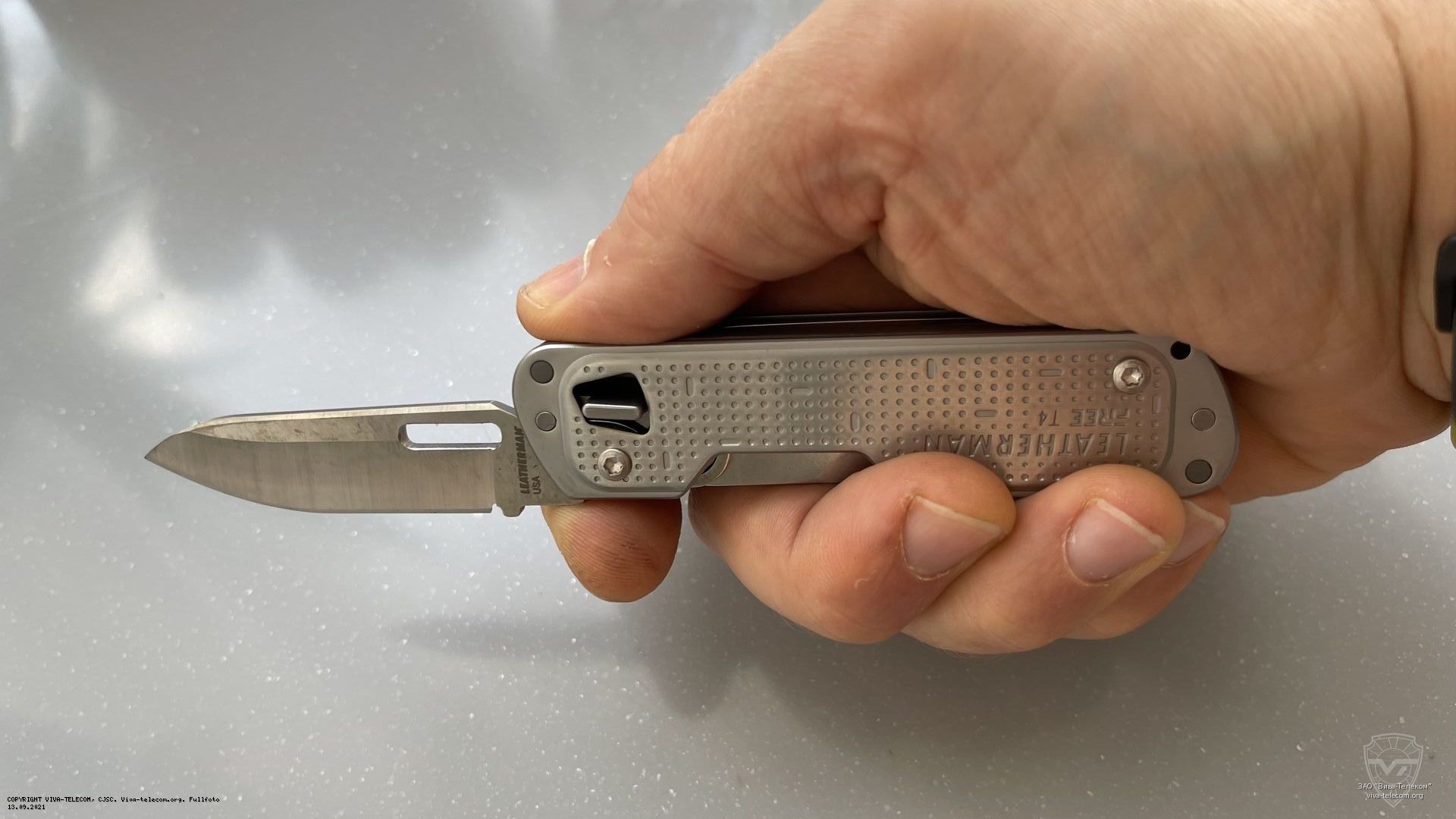 �������� ���� Leatherman Free T4