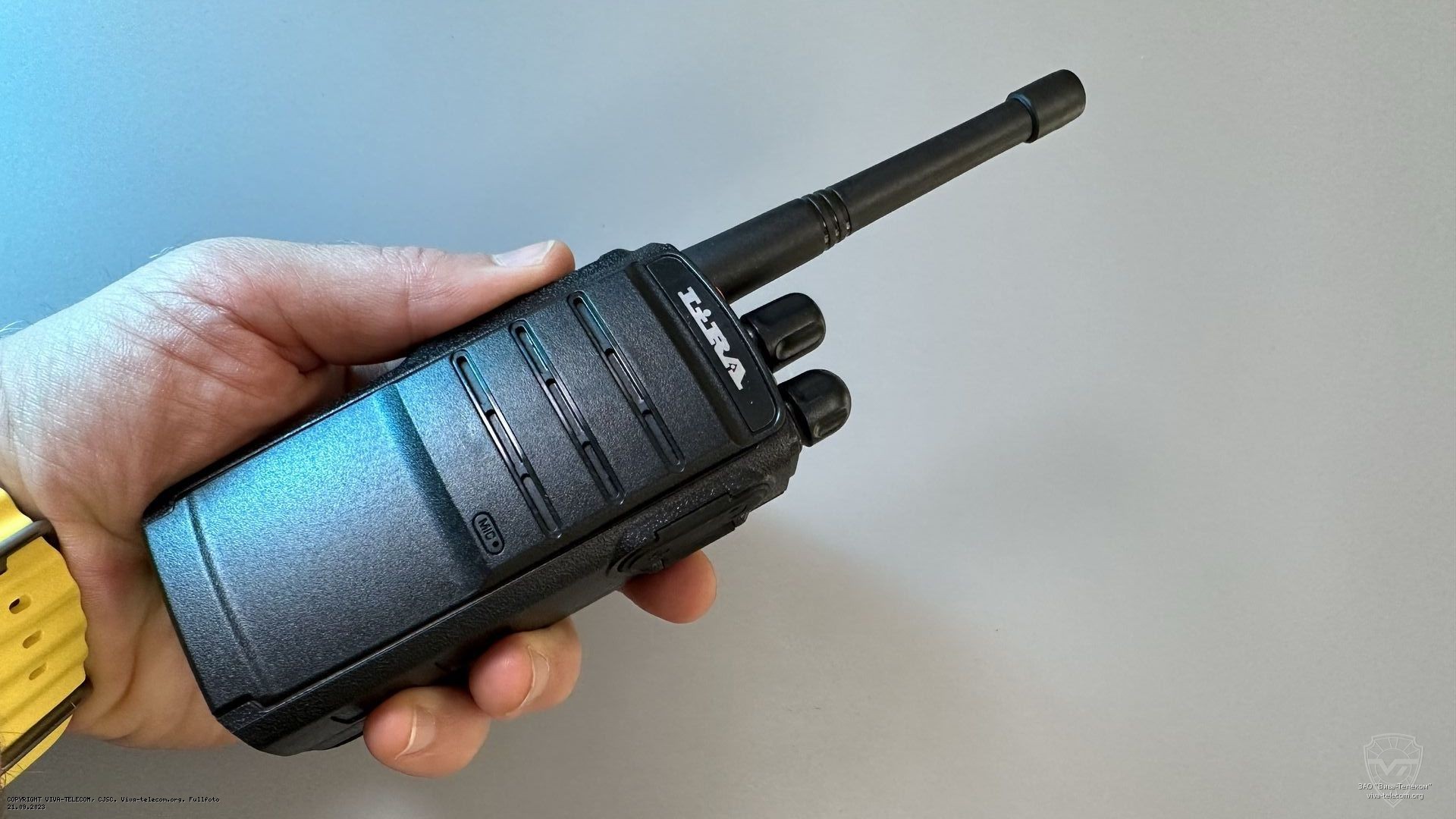  DMR  Lira DP100